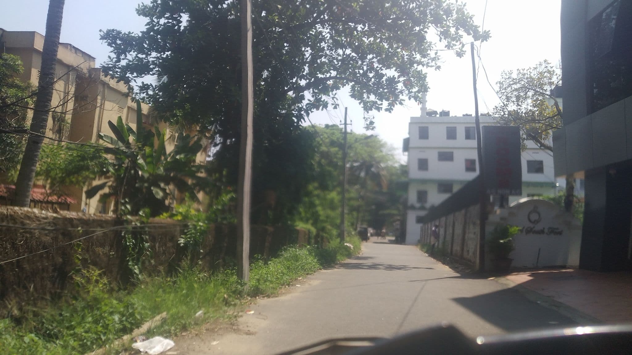 Street view near Hotel South Fort, Kanayannur