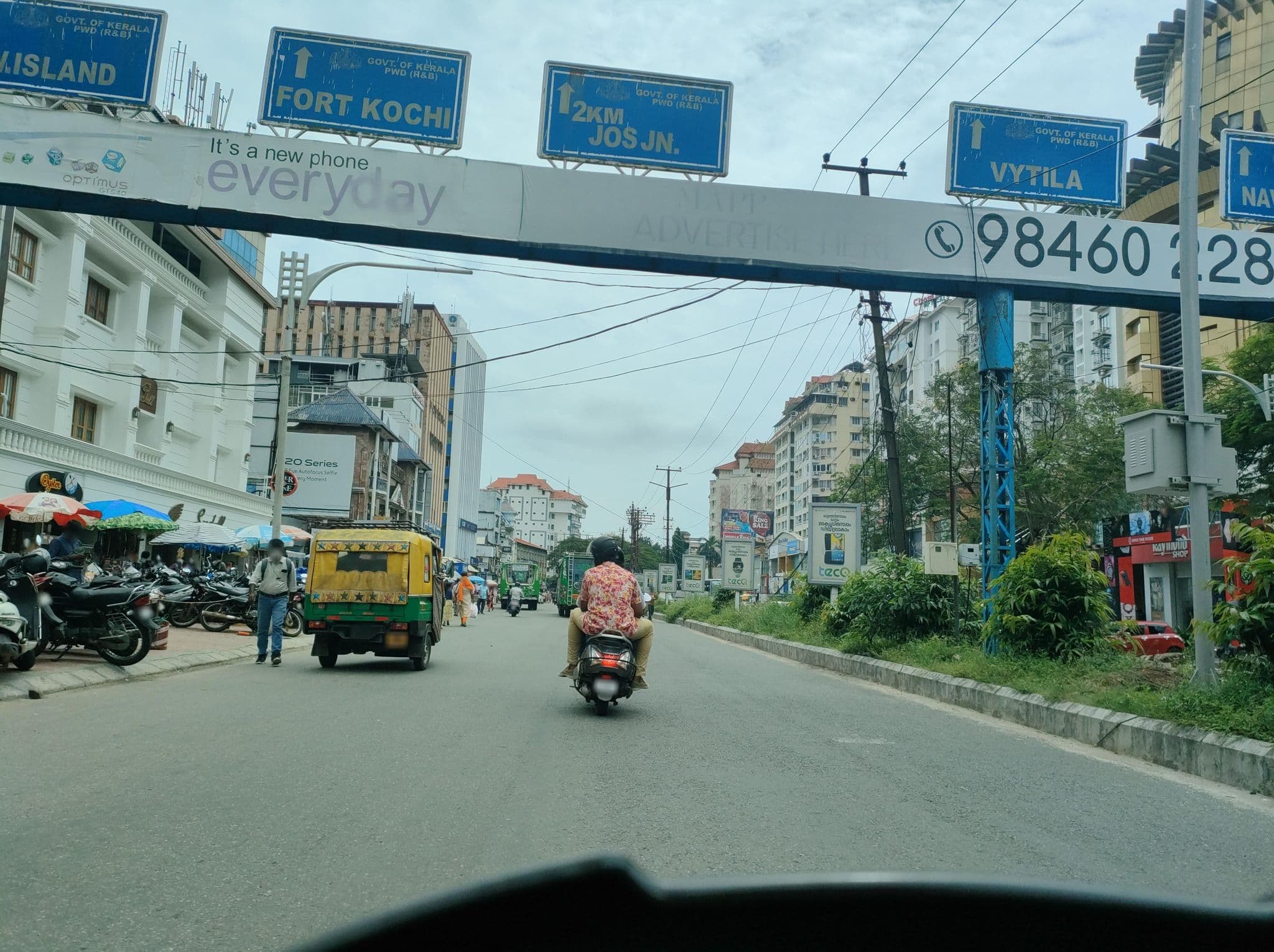 Street view near Hotel Seashell, Kanayannur — © jothishbabu (CC BY-SA · Mapillary)