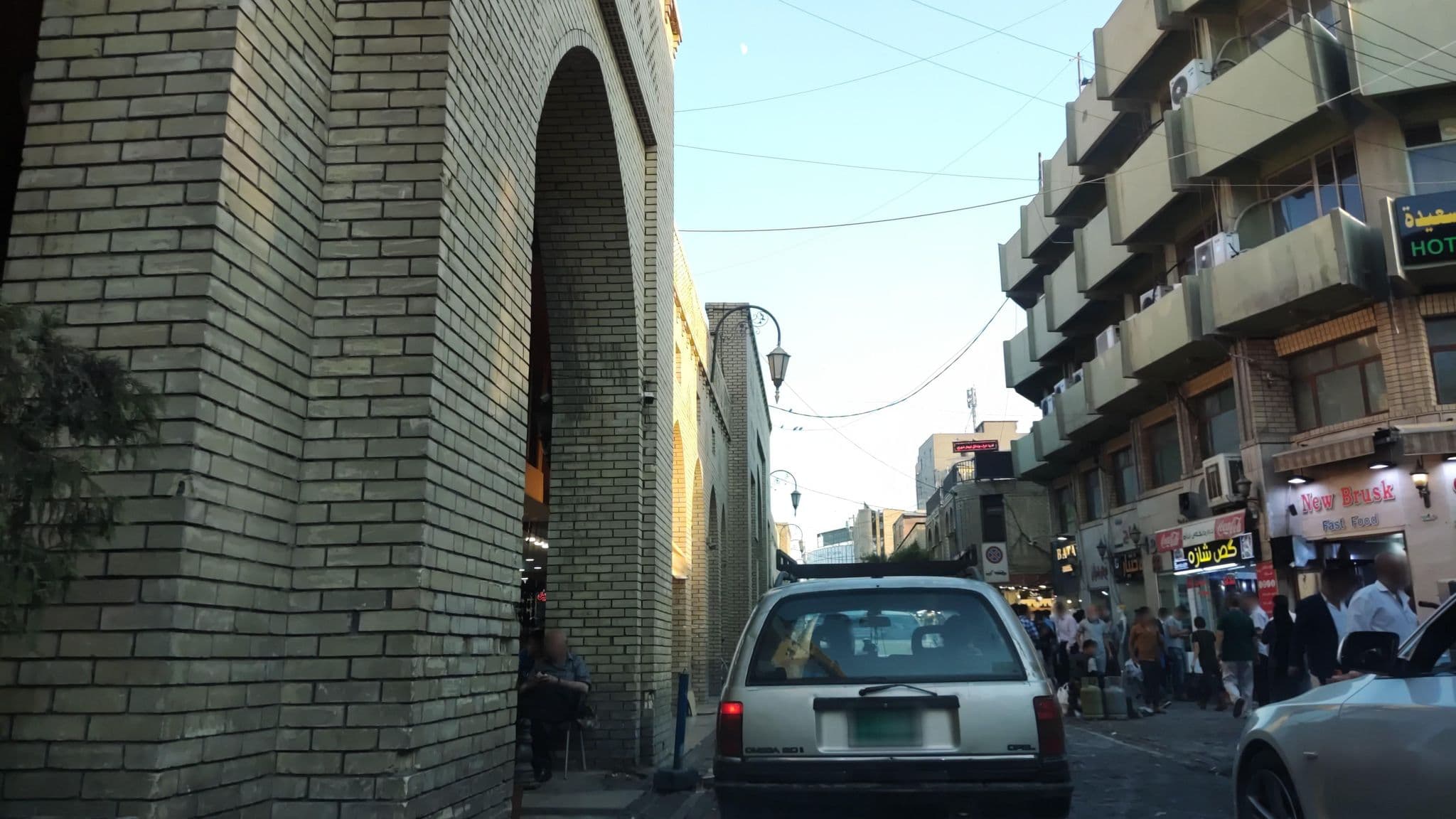 Street view near Bekhal Hotel, Erbil — © muhammadismael (CC BY-SA · Mapillary)