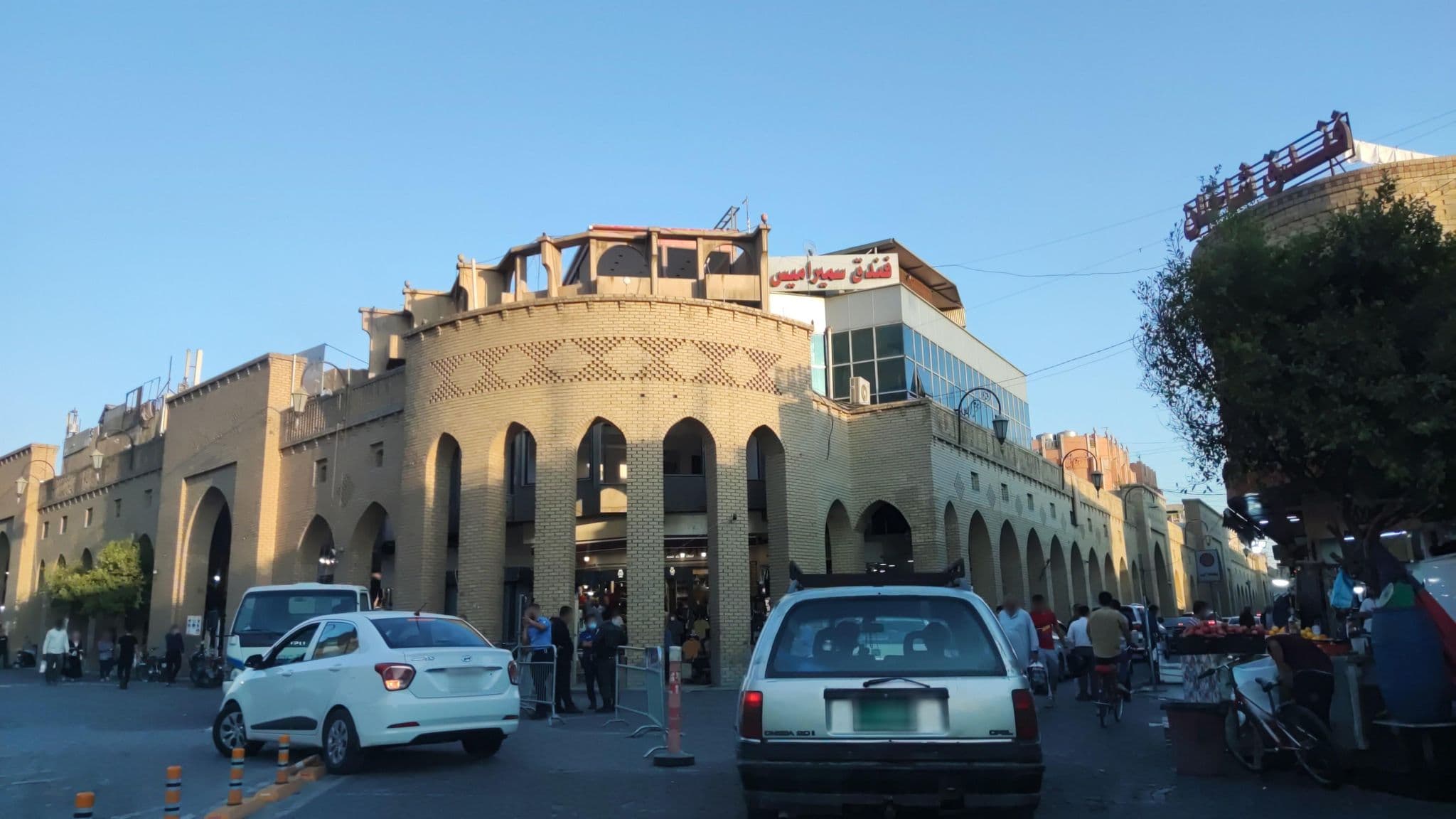 Street view near Shakhan Hotel, Erbil — © muhammadismael (CC BY-SA · Mapillary)