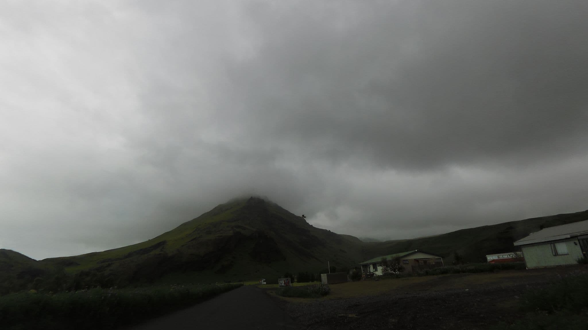 Street view near Skógafoss Guesthouse, Vestmannaeyjar — © stalfur (CC BY-SA · Mapillary)