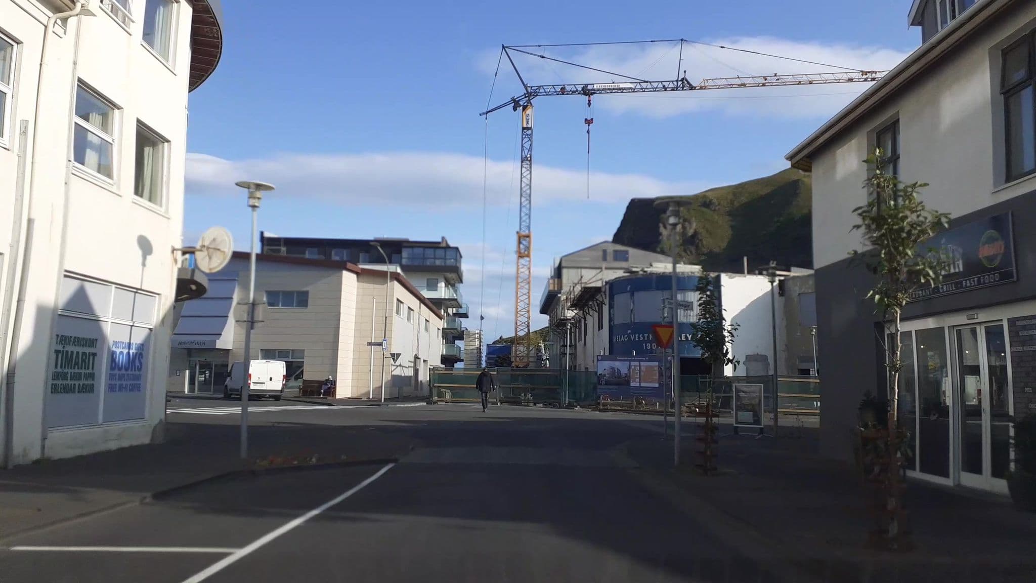 Street view near Westman Islands Inn, Vestmannaeyjar — © kjarrval (CC BY-SA · Mapillary)