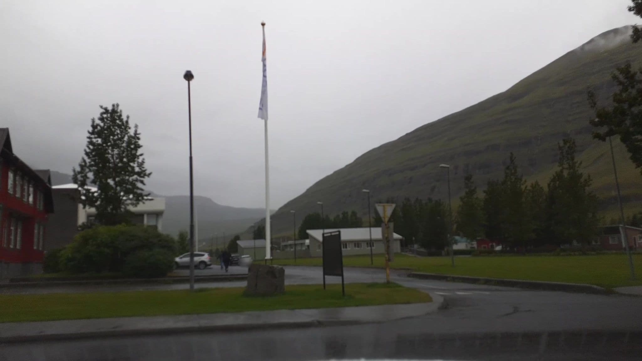 Street view near Gamli Spítalinn, Egilsstaðir — © kjarrval (CC BY-SA · Mapillary)