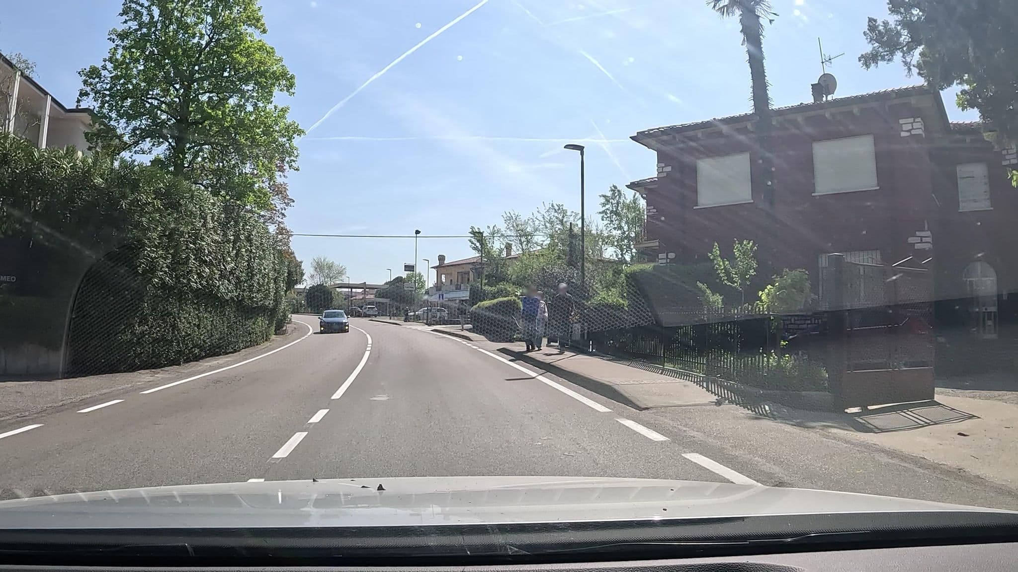 Street view near Giulietta Romeo, Lazise — © stefanro74 (CC BY-SA · Mapillary)