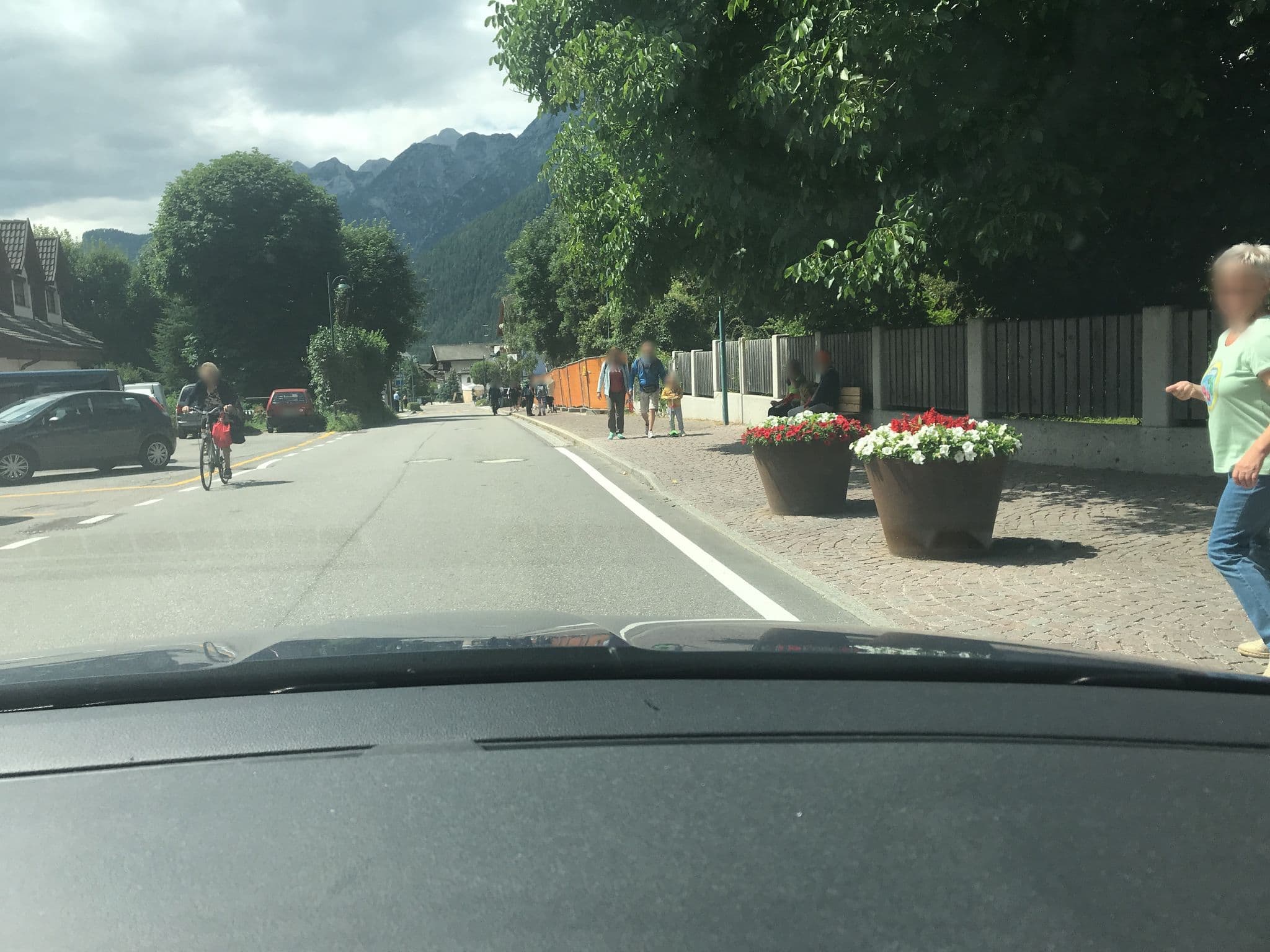 Street view near Cafe Marlen, Dobbiaco — © atze777 (CC BY-SA · Mapillary)