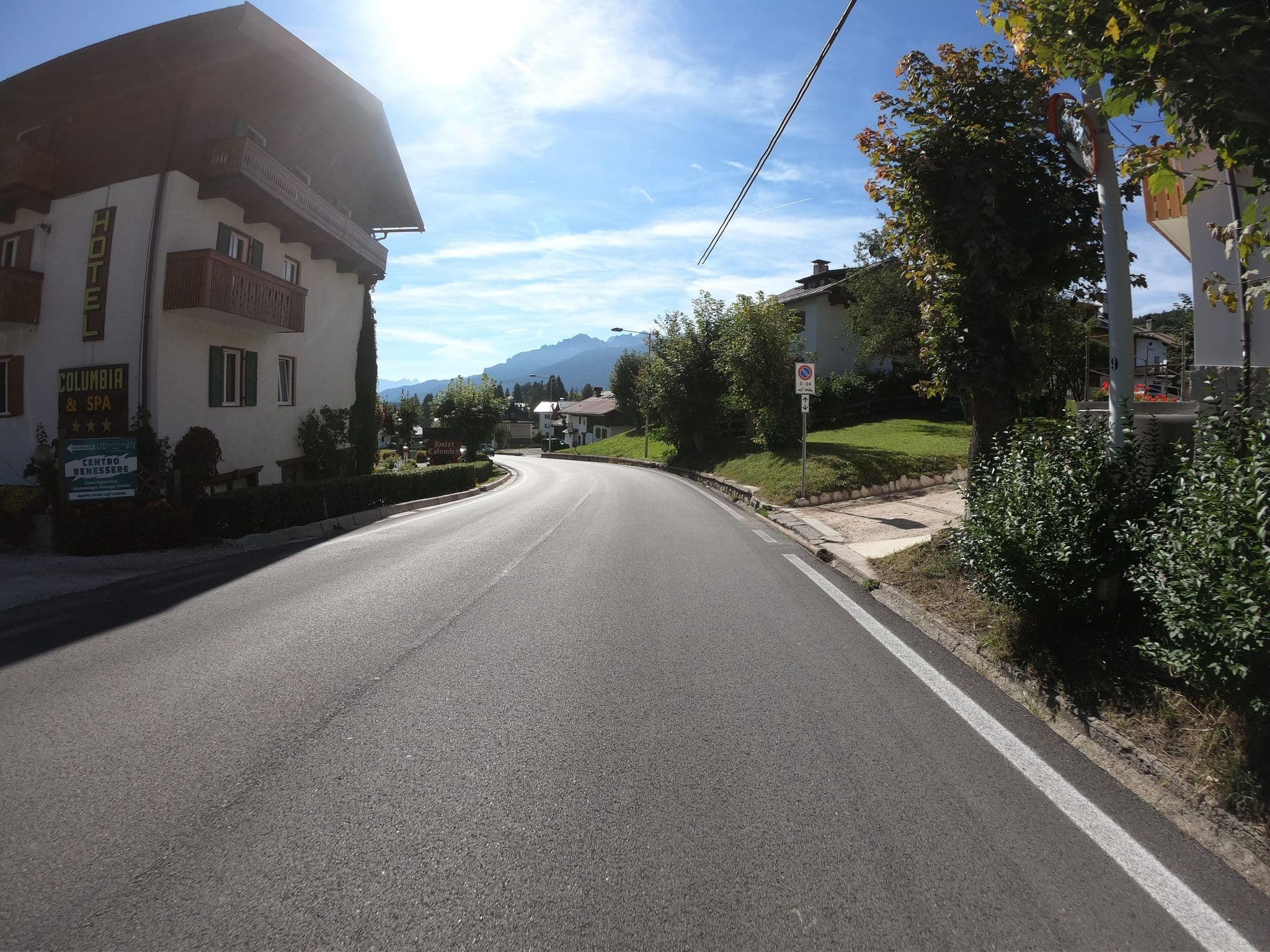 Street view near Columbia, Cortina d'Ampezzo