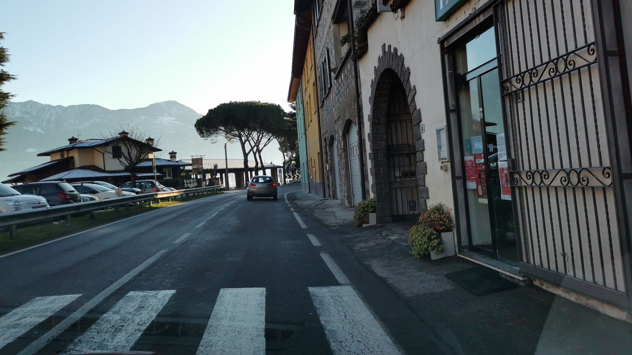 Street view near Albergo Lario, Domaso — © kaitu (CC BY-SA · Mapillary)