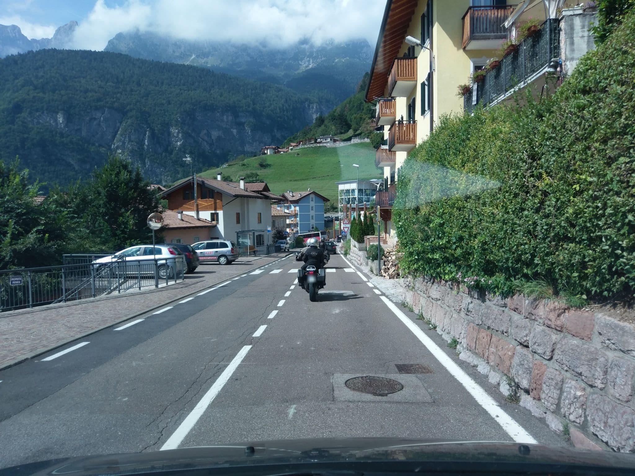 Street view near Paganella, Molveno — © bufonto (CC BY-SA · Mapillary)