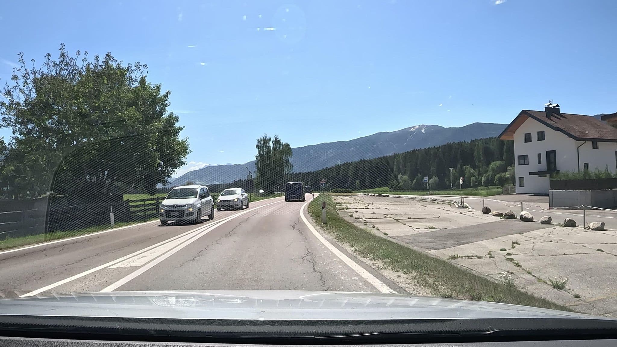 Street view near Gasthof Edy, Falzes — © stefanro74 (CC BY-SA · Mapillary)