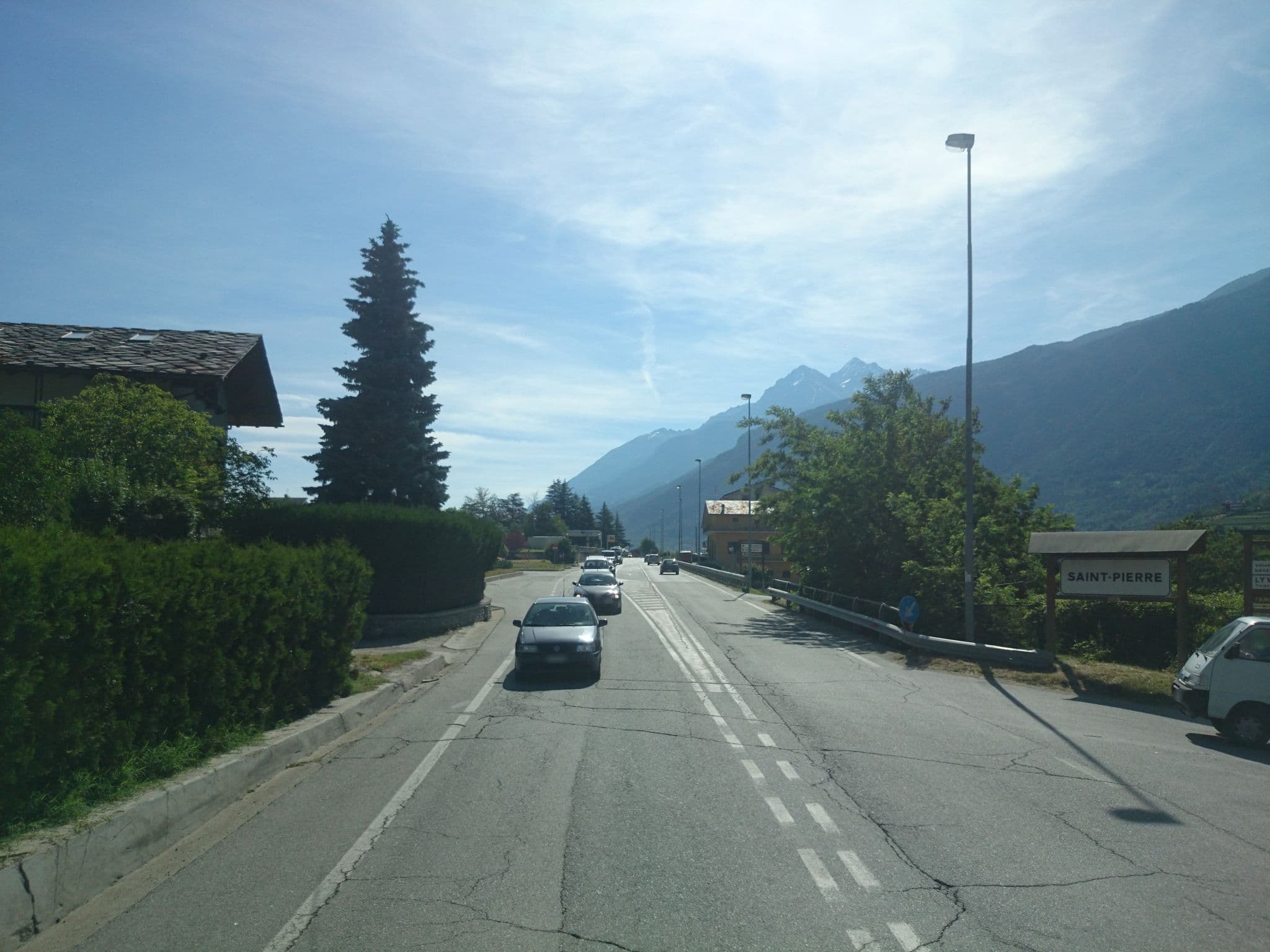 Street view near Albergo la Meridiana, Saint-Pierre — © peterneubauer (CC BY-SA · Mapillary)