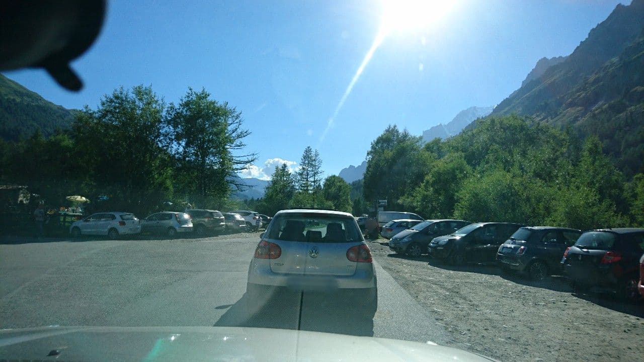 Street view near Restaurant Lavachey, Courmayeur — © voschix (CC BY-SA · Mapillary)