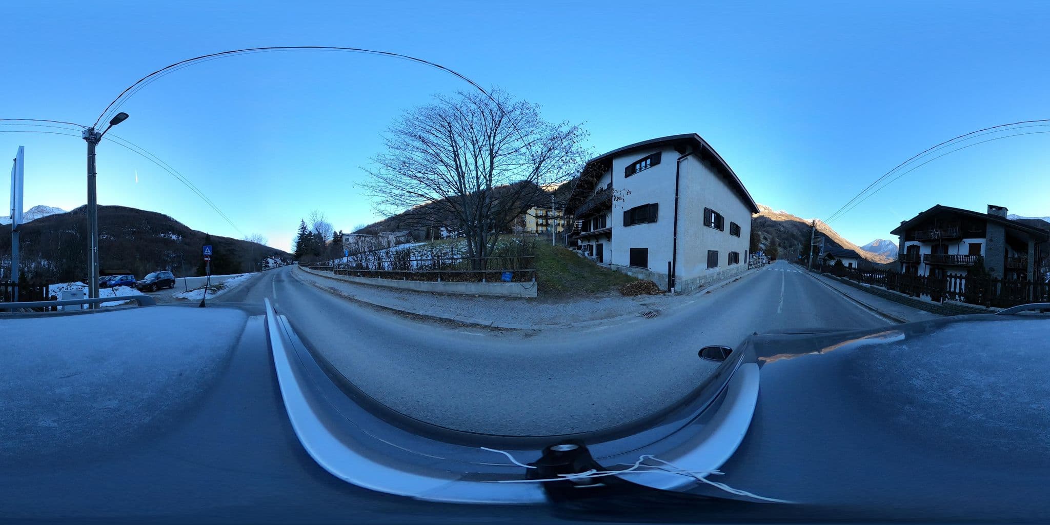 Street view near Villa Plinia, Sauze d'Oulx — © canfe (CC BY-SA · Mapillary)
