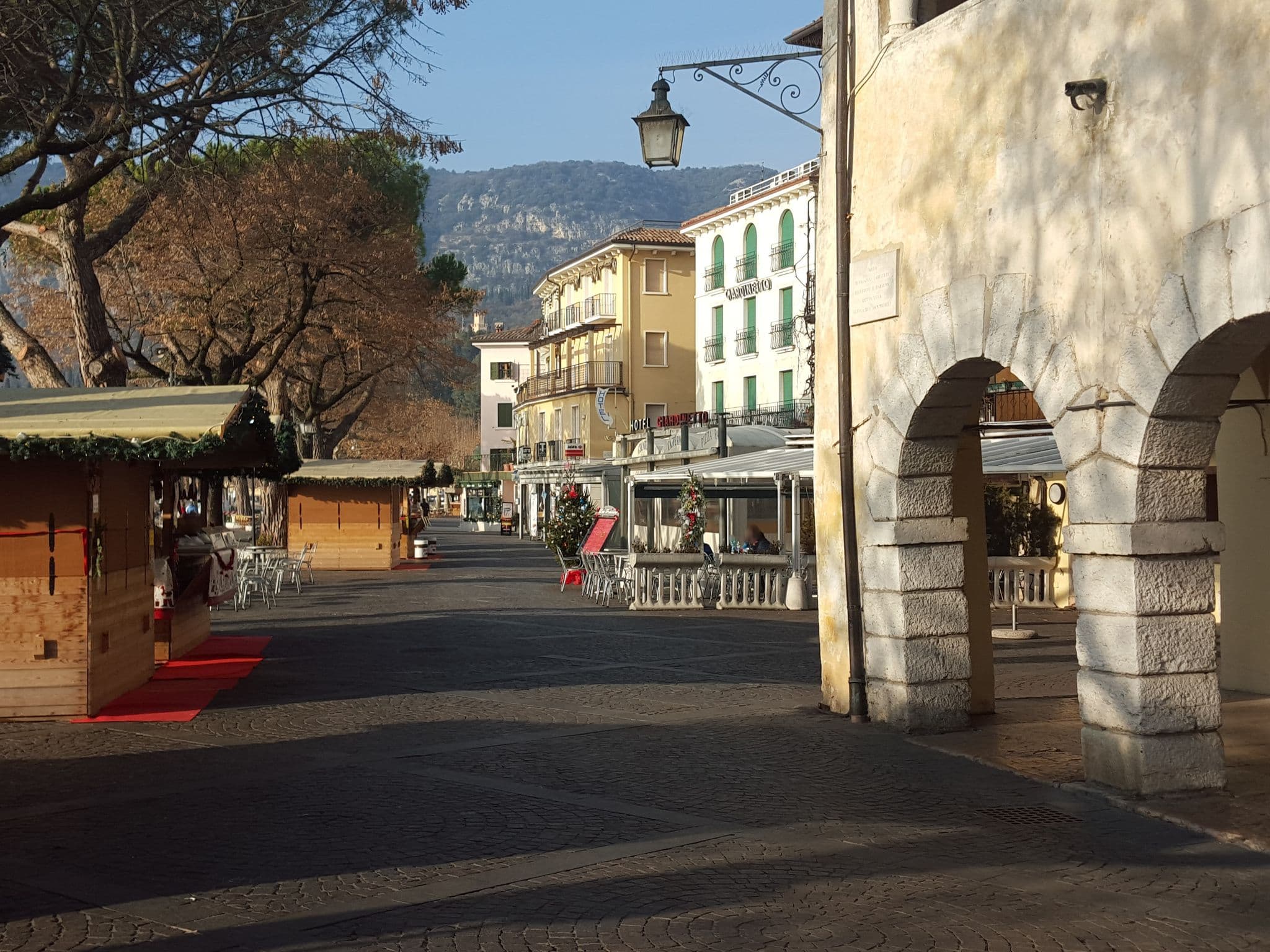 Street view near Albergo all'Ancora, Garda — © lucamenini (CC BY-SA · Mapillary)