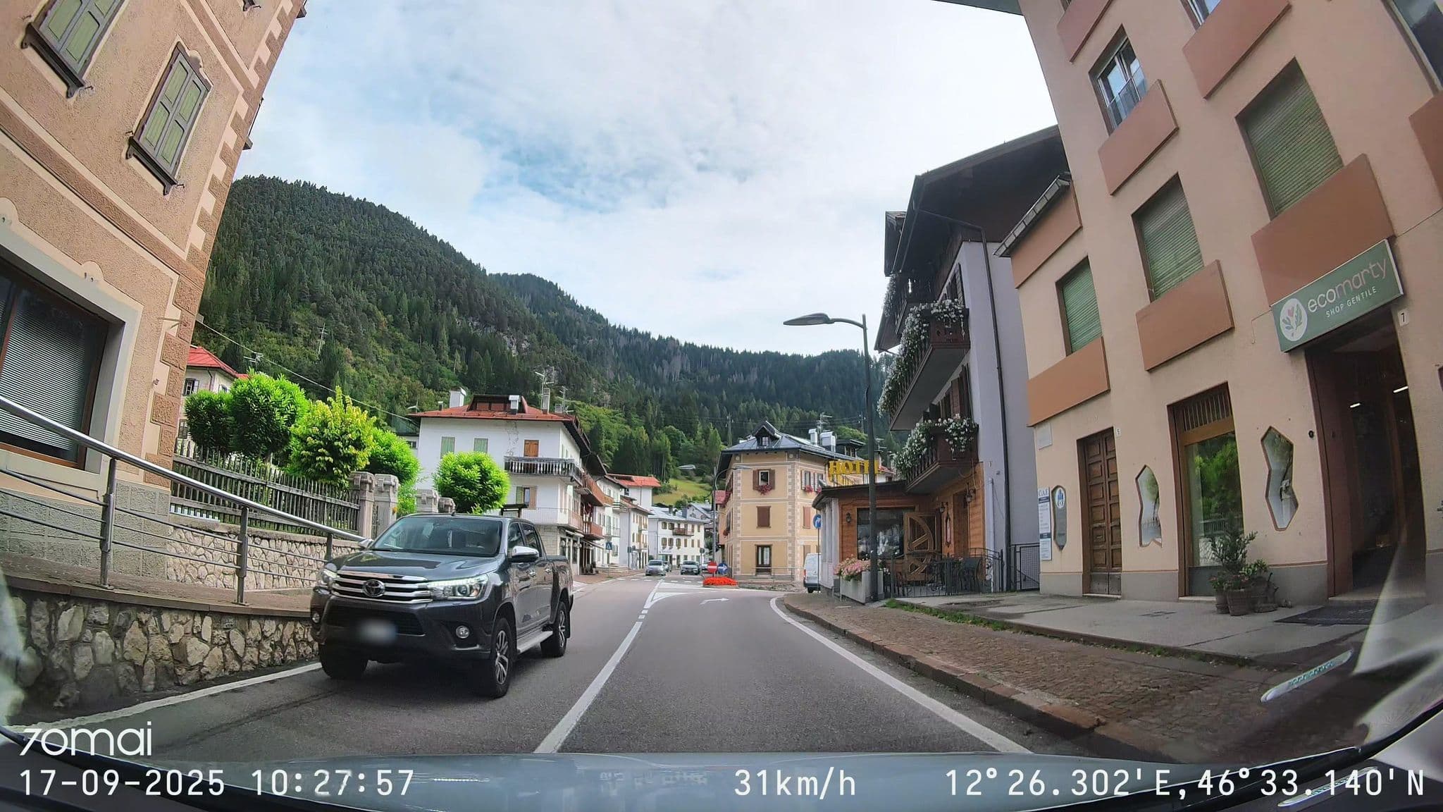 Street view near Hotel Centrale, Auronzo — © doriel (CC BY-SA · Mapillary)