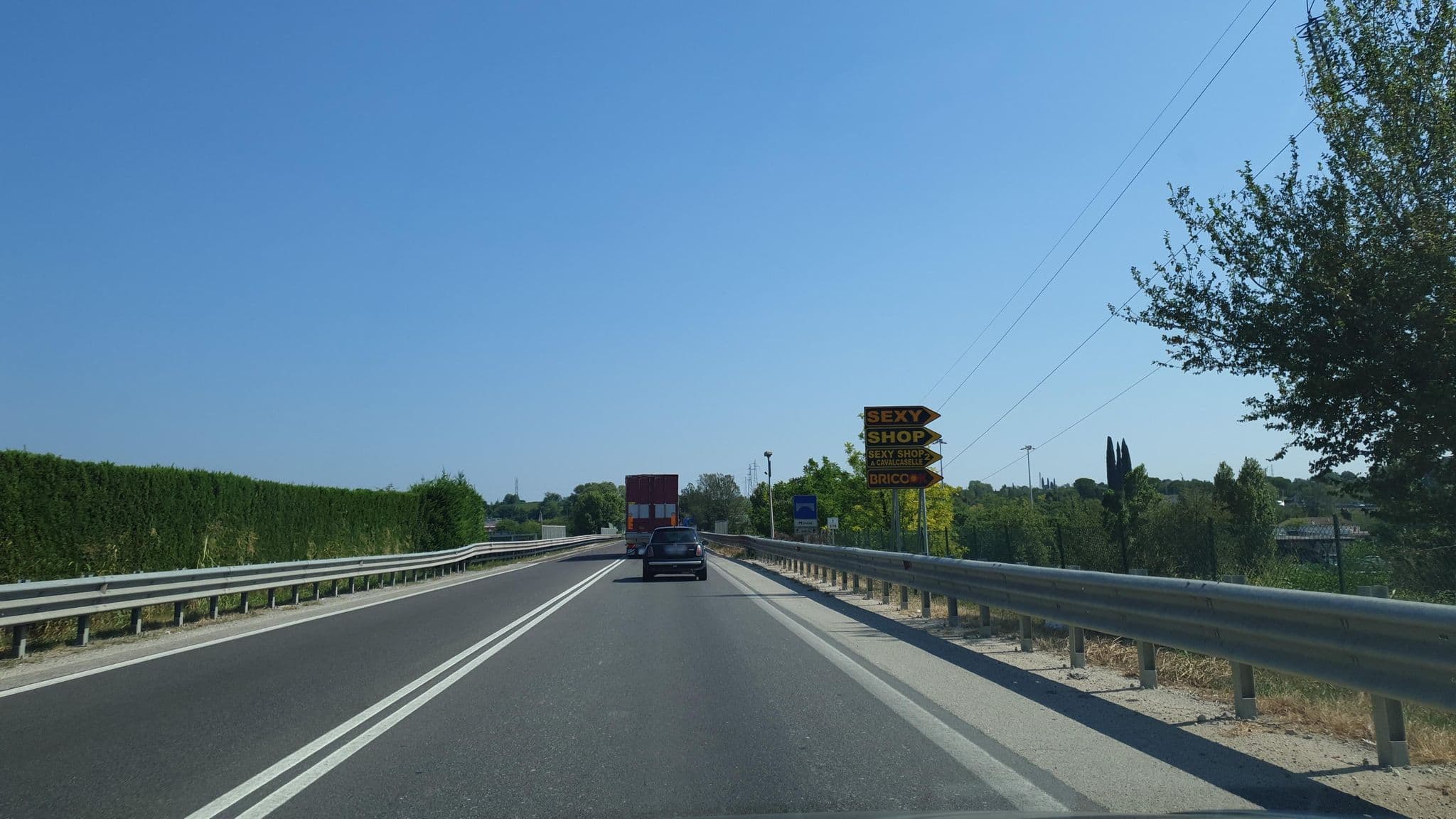 Street view near Hotel Rivus, Peschiera del Garda — © jopparn (CC BY-SA · Mapillary)