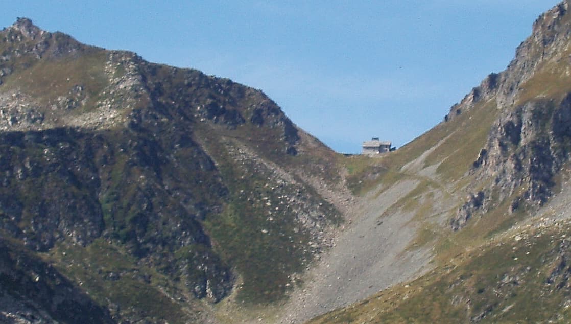Ospizio Sottile (via Wikimedia Commons, CC BY-SA 3.0)