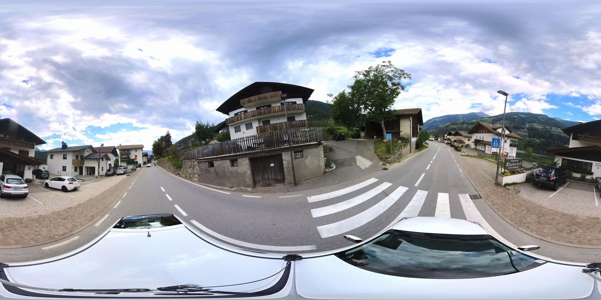 Street view near Thalerhof, Scena - Schenna