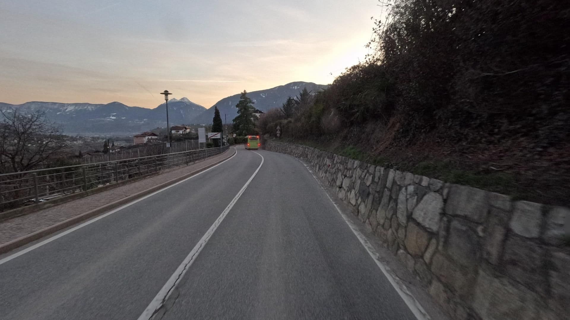 Street view near Wiesenhof, Scena - Schenna