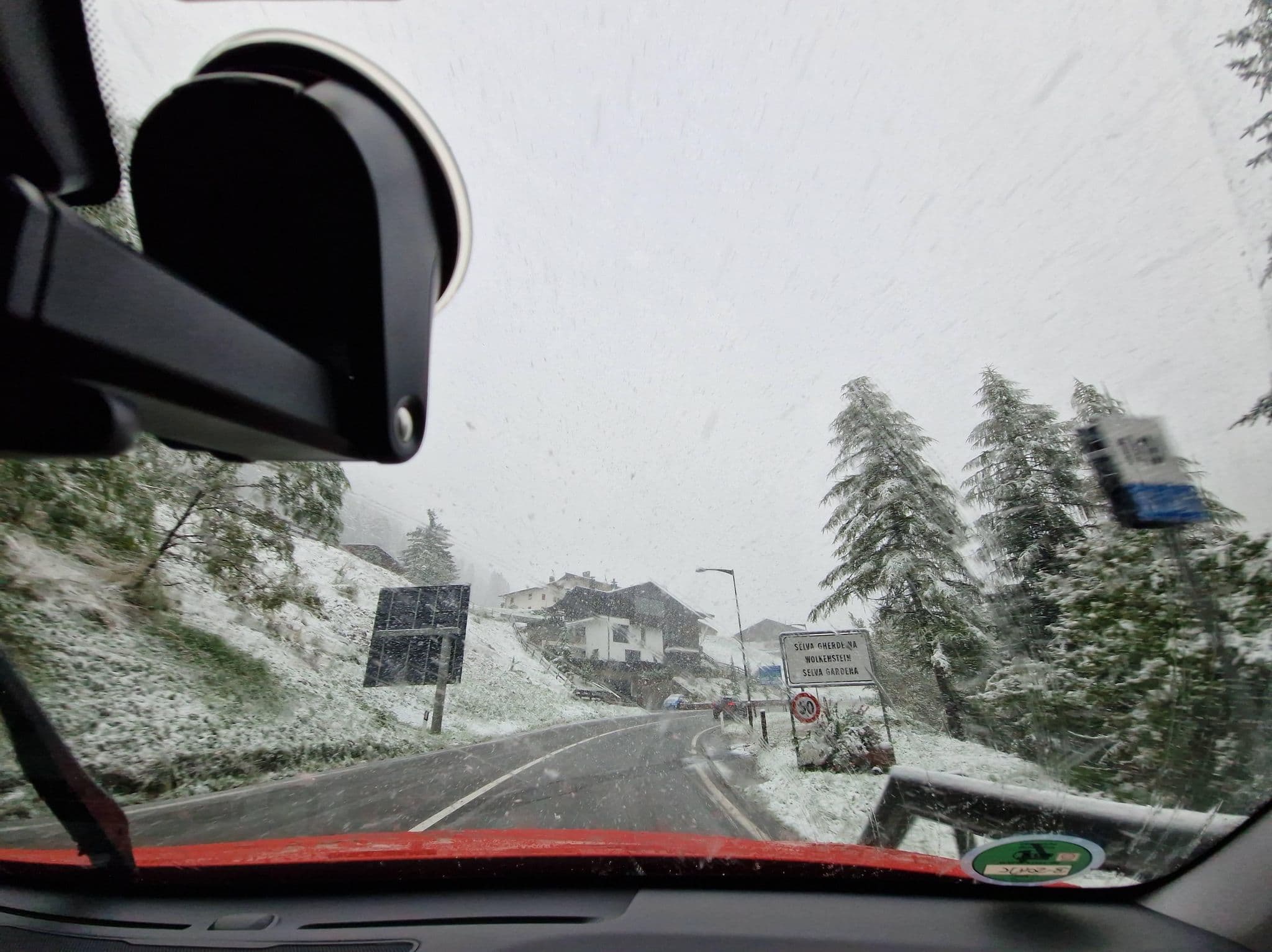 Street view near Rosalpina, Santa Cristina Valgardena — © mcliquid (CC BY-SA · Mapillary)