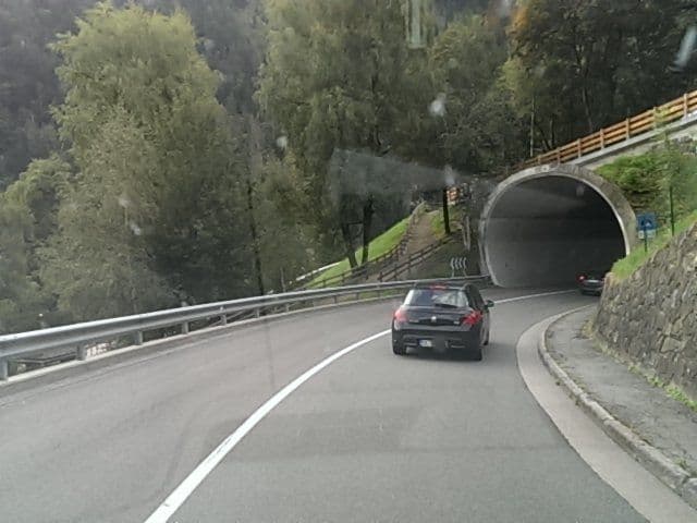 Street view near Pfarrhof, Lana