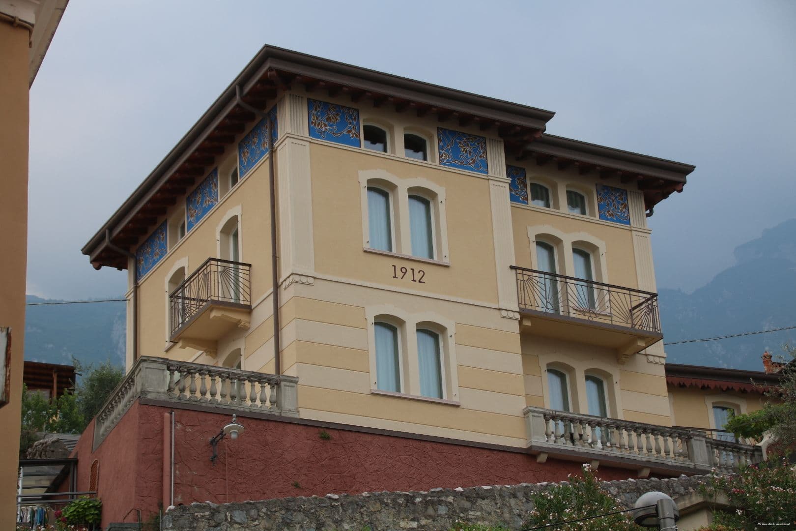 Street view near Hotel Sirena, Malcesine — © uwekoch (CC BY-SA · Mapillary)
