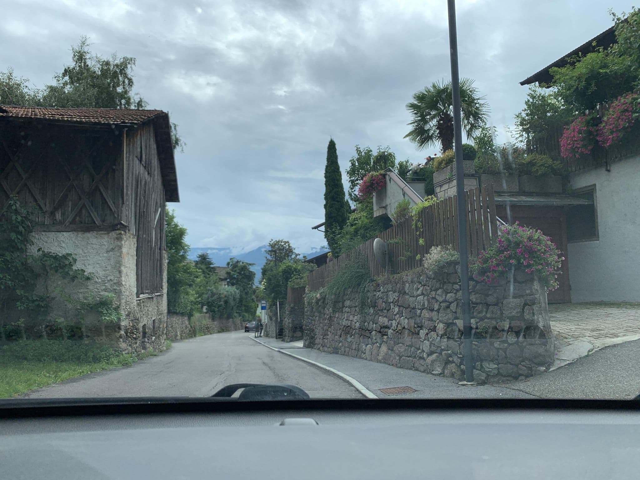 Street view near Mühlanger, Tirolo