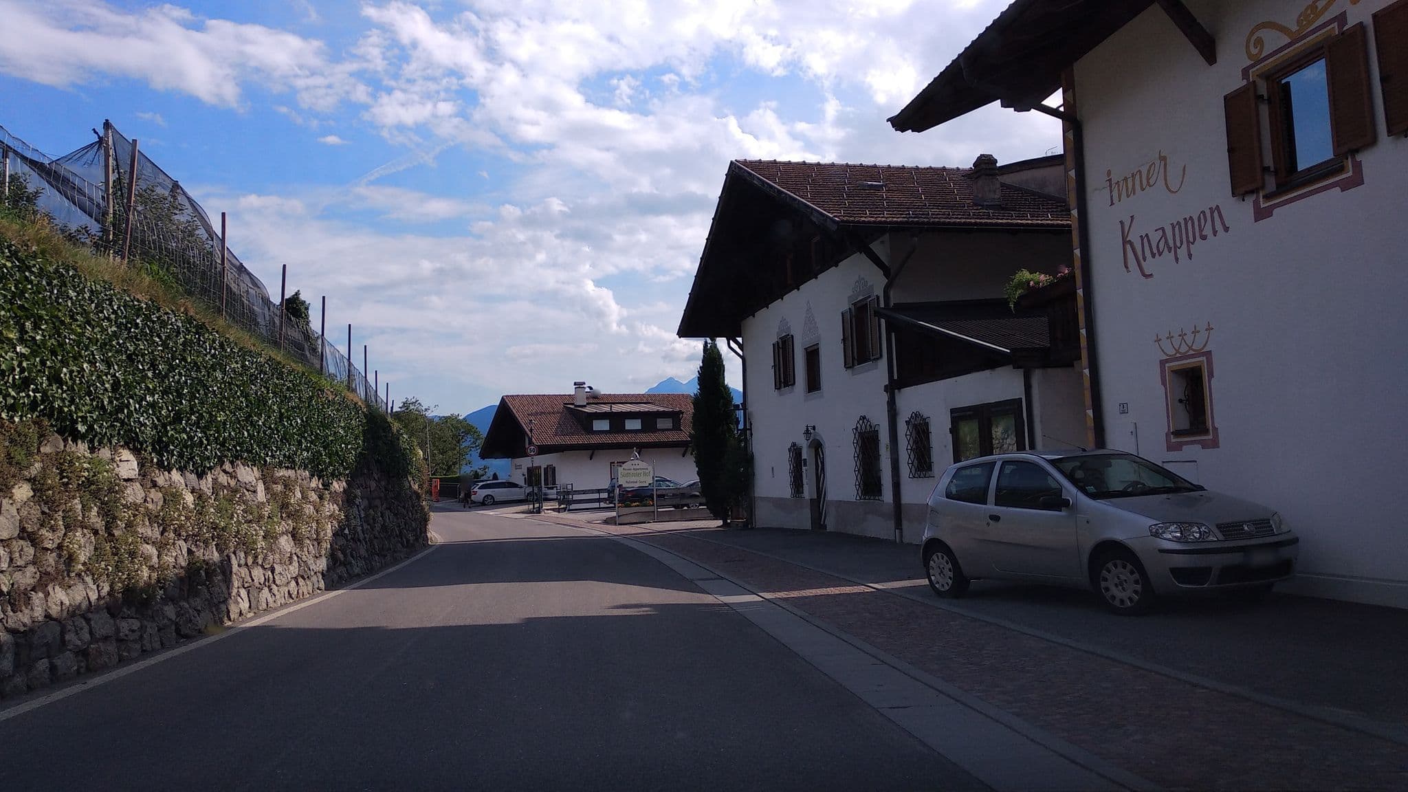 Street view near Knappenhaus, Scena - Schenna