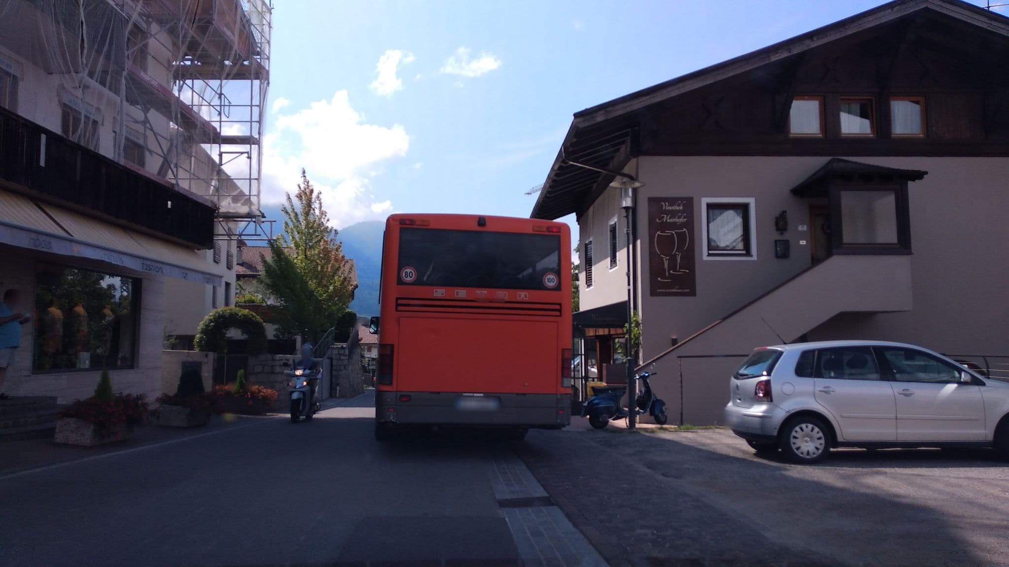 Street view near Dornerhof, Scena