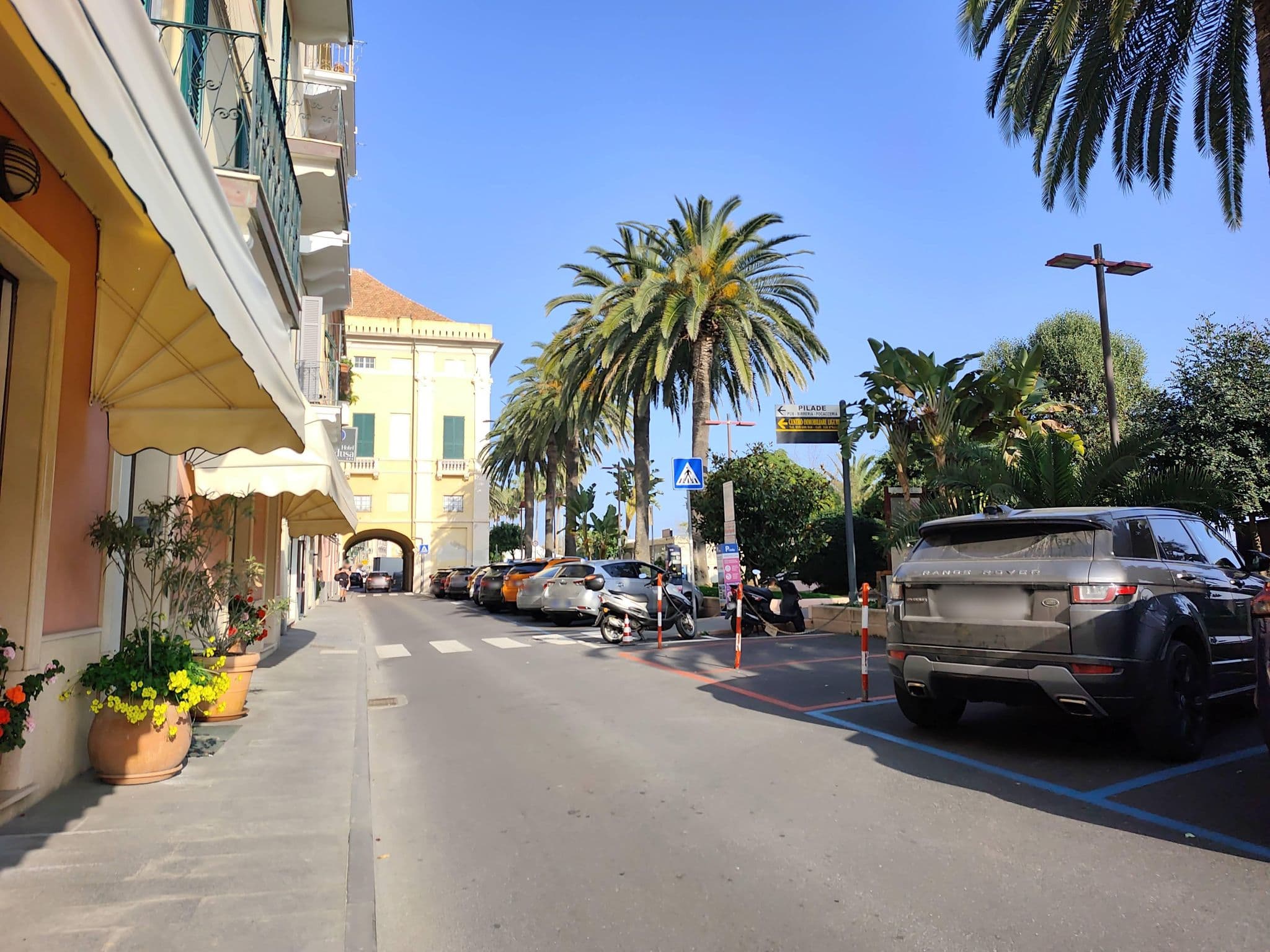 Street view near Medusa, Finale Ligure — © Duro (CC BY-SA · Mapillary)