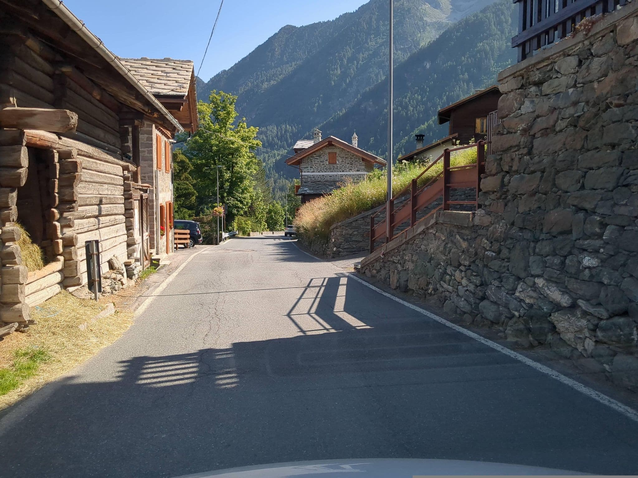 Street view near Hotel Alpe Fleurie, Ayas