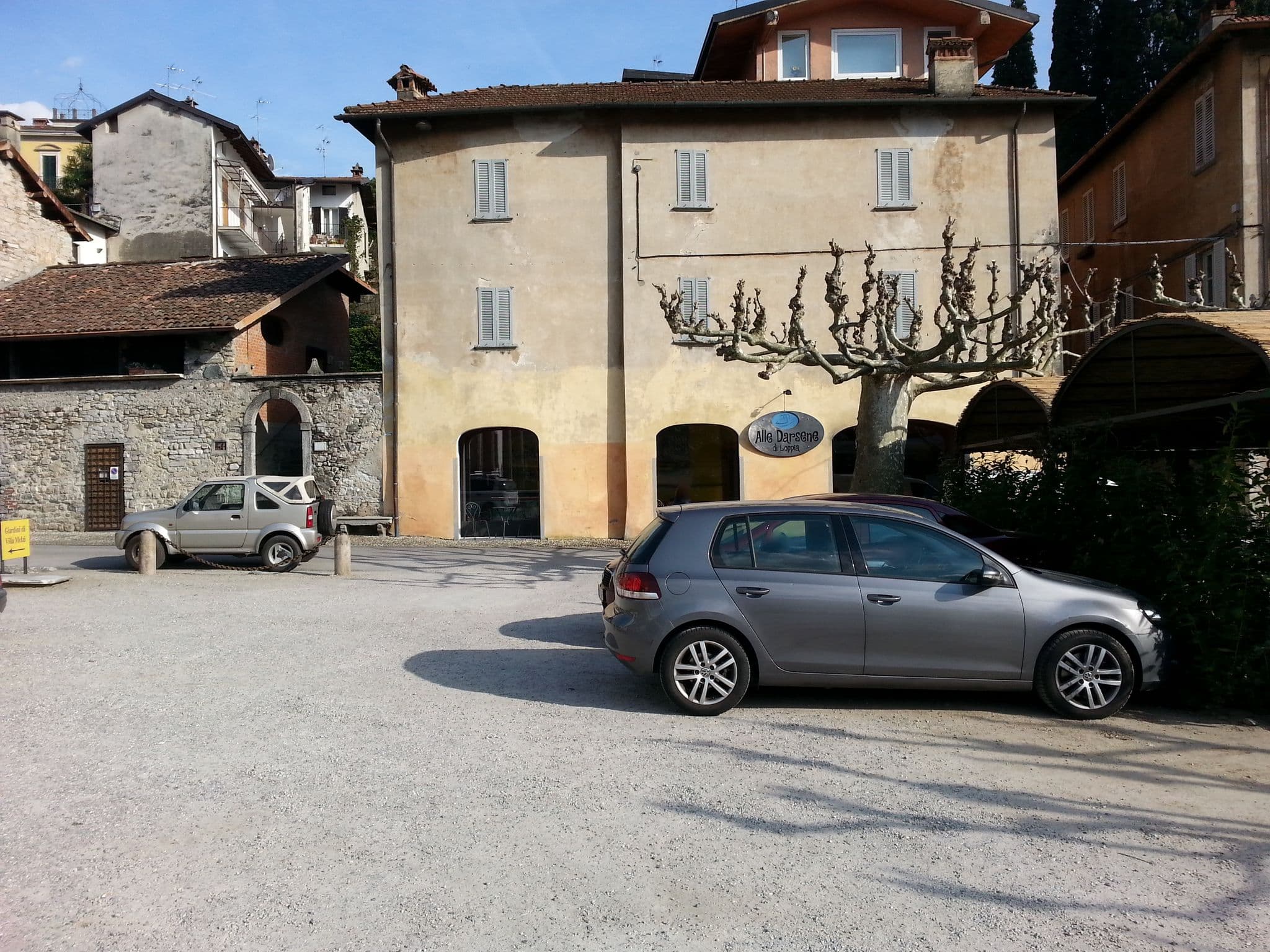 Street view near Appartamenti I Giardini Di Villa Melzi, Bellagio — © angelika_flasse (CC BY-SA · Mapillary)