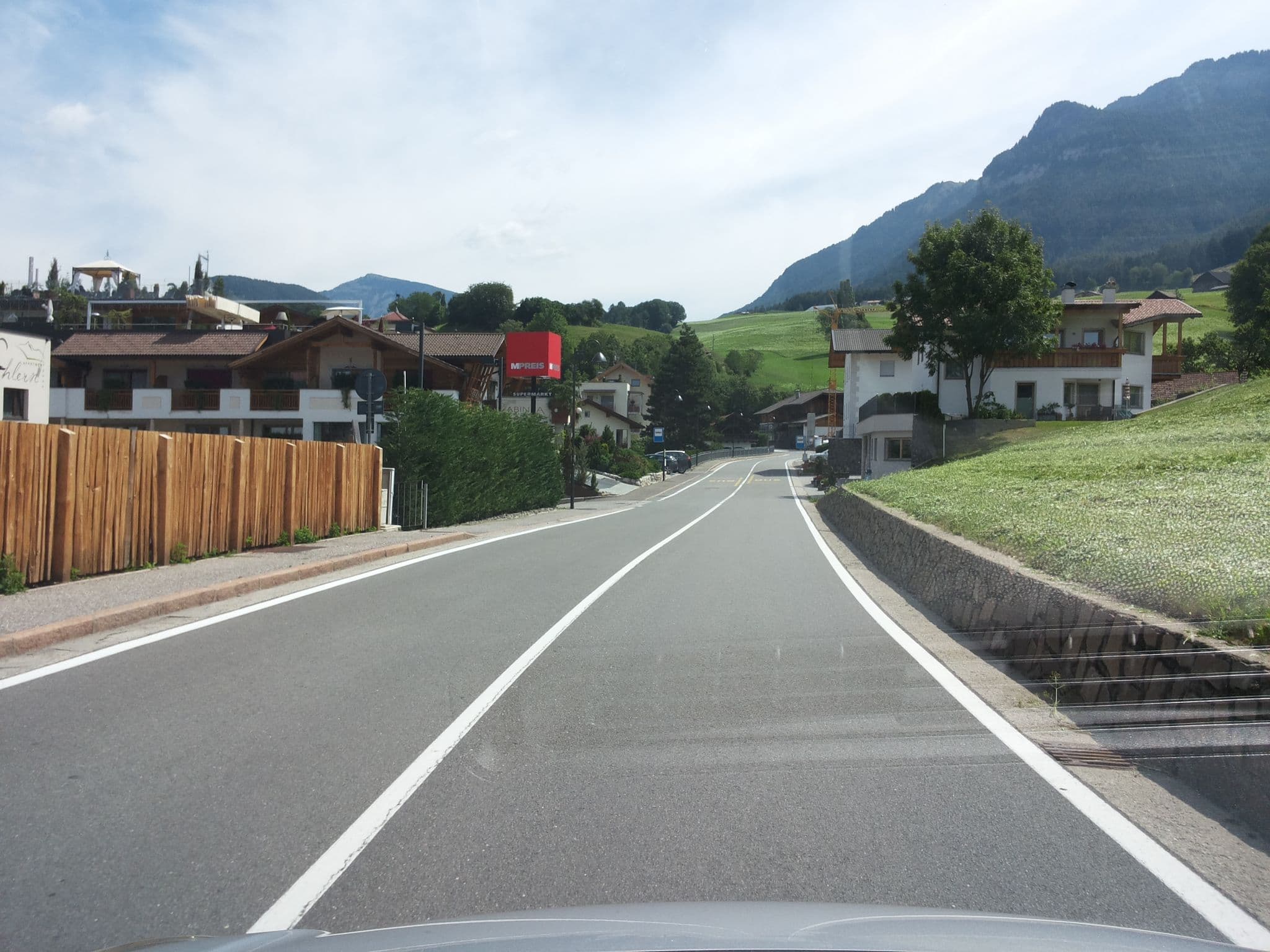 Street view near Apartment Schlern, Castelrotto — © musuruan (CC BY-SA · Mapillary)