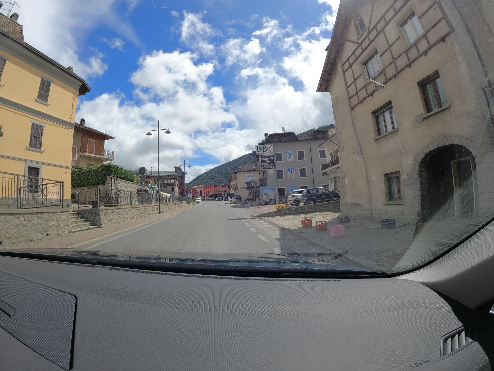 Street view near Bed and Breakfast Le Ciaf, Ponte di Legno — © borovac (CC BY-SA · Mapillary)