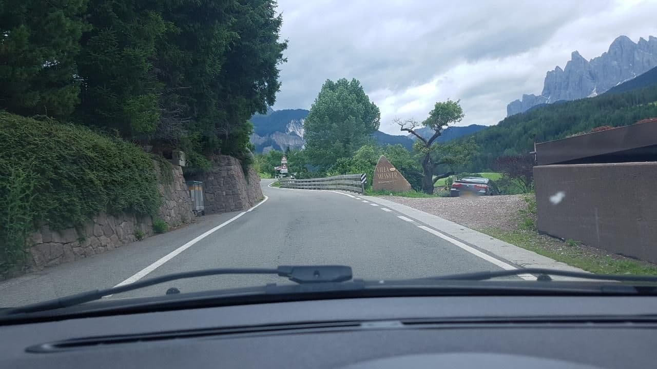 Street view near Villa Messner, Funes - Villnoess — © mik007 (CC BY-SA · Mapillary)