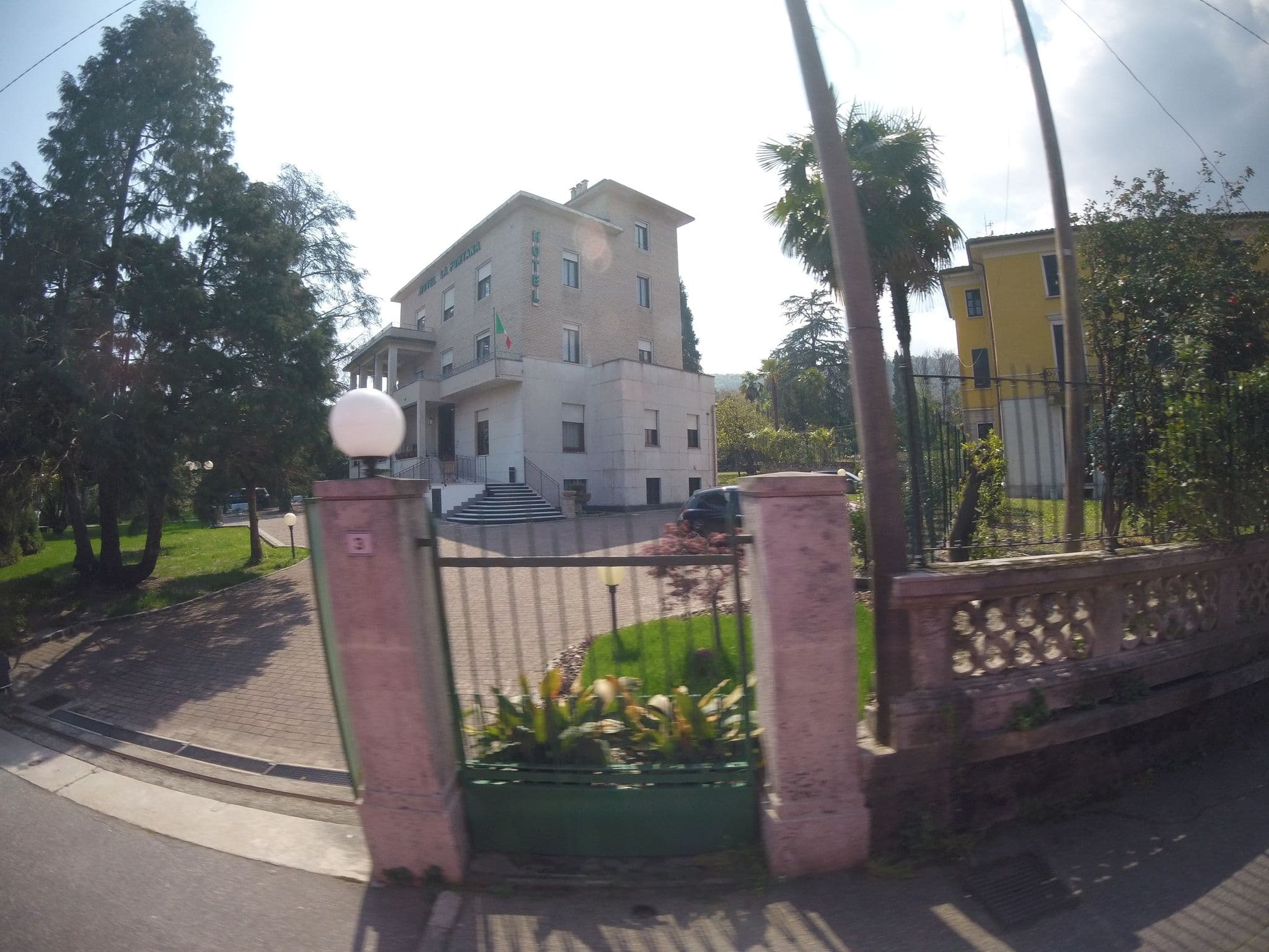 Street view near La Fontana Family Hotel, Stresa — © dave683 (CC BY-SA · Mapillary)