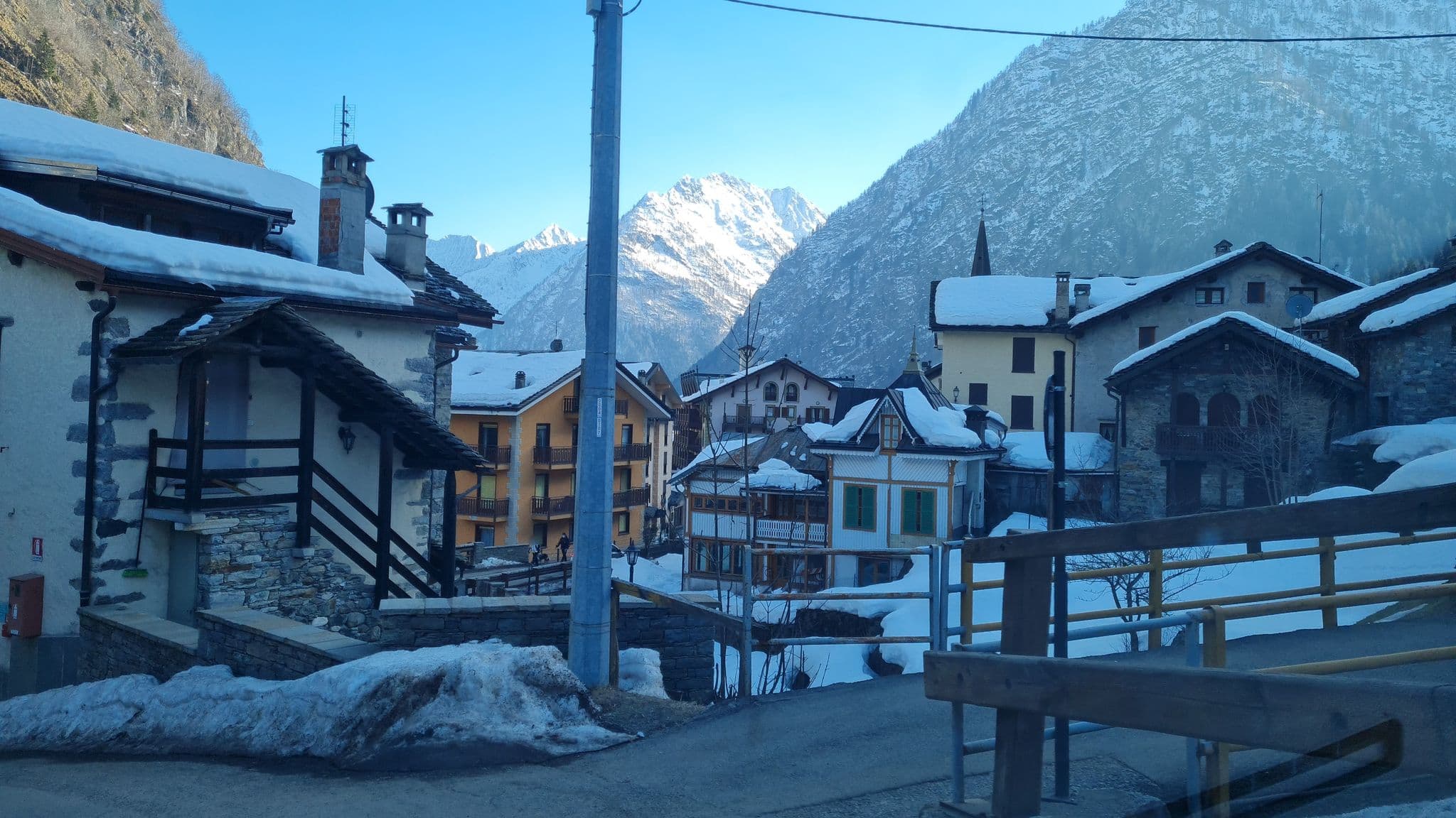 Street view near Mansarda Monte Rosa Ski, Ayas
