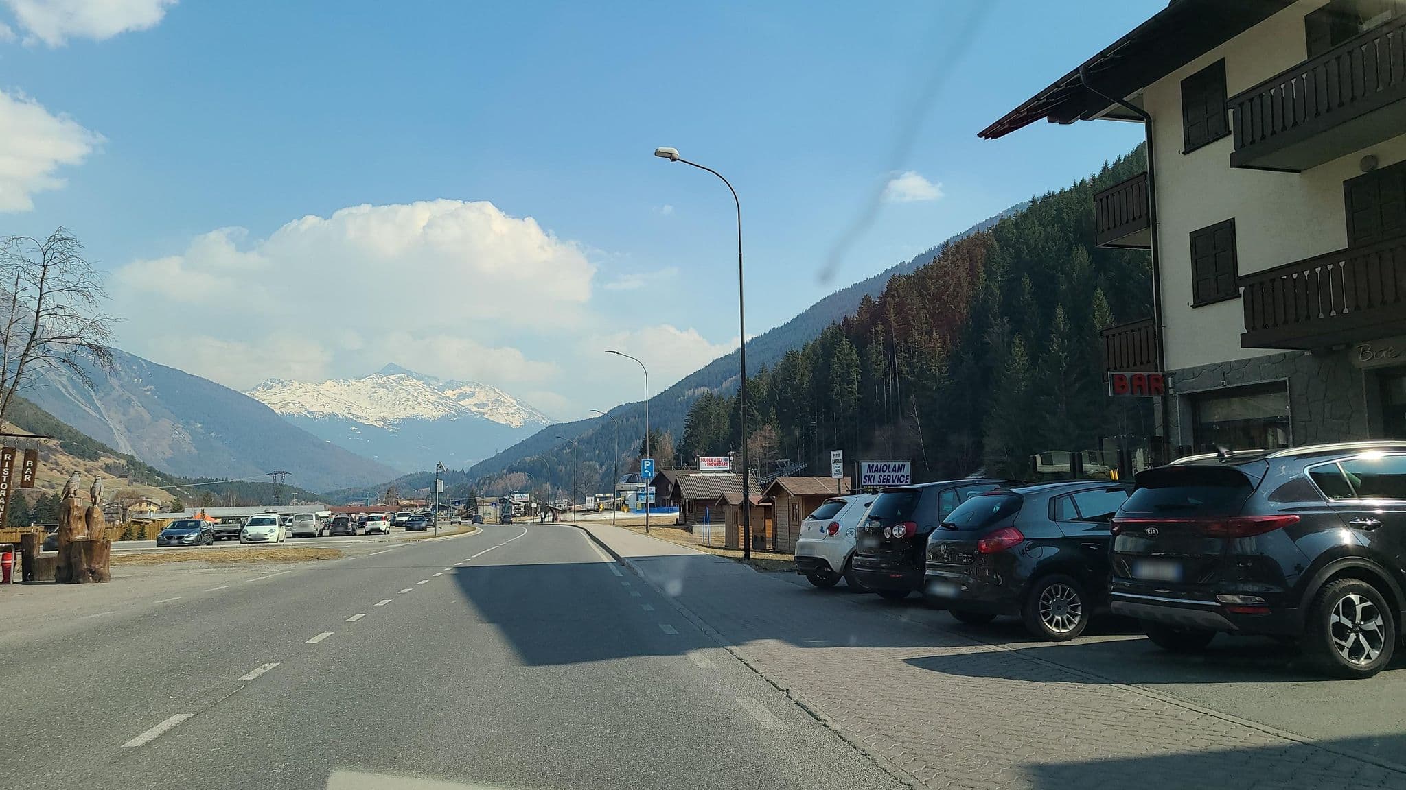 Street view near Hotel Cima Piazzi, Isolaccia — © chrisbeddow (CC BY-SA · Mapillary)
