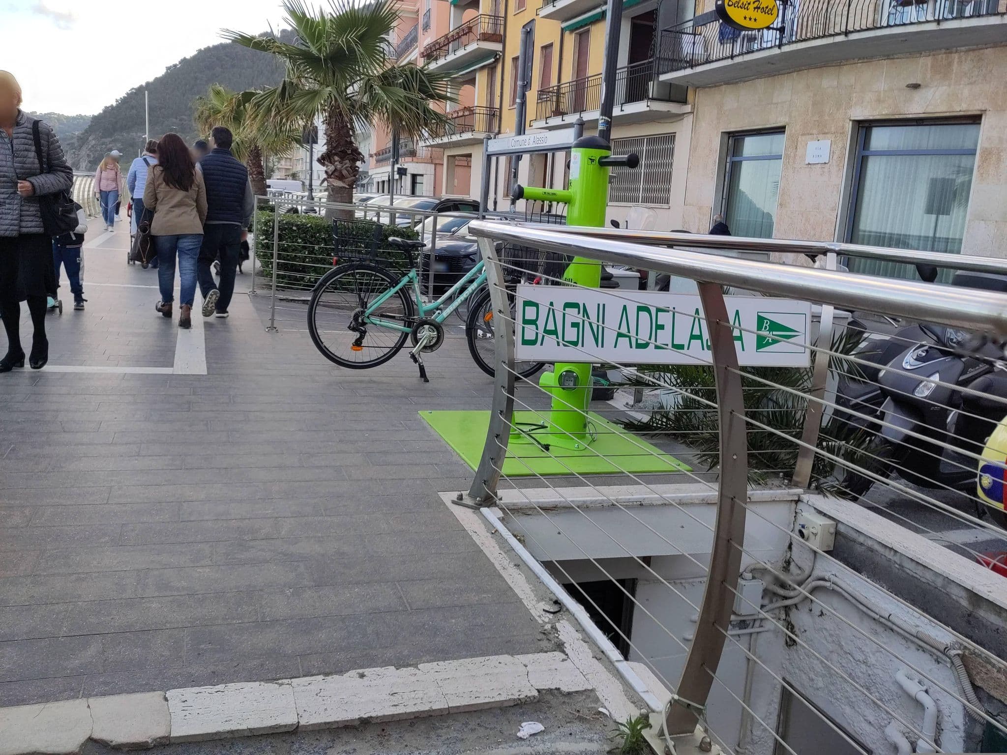 Street view near Al mare, Alassio — © marcuscalabresus (CC BY-SA · Mapillary)