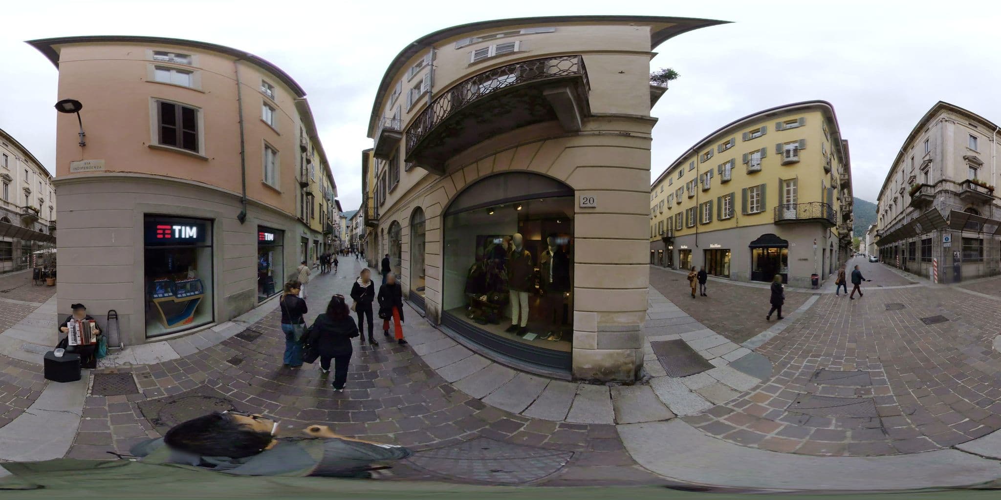 Street view near 73 Boutique Hotel, Como — © mapconcierge (CC BY-SA · Mapillary)