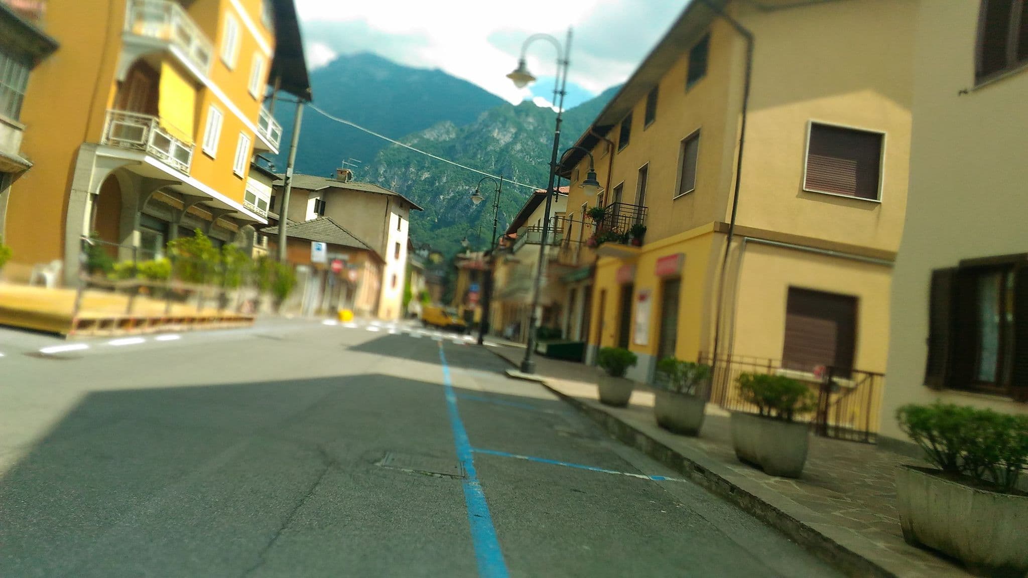 Street view near Albergo Ristorante Piazza Brembana, Piazza Brembana — © vivilabici (CC BY-SA · Mapillary)