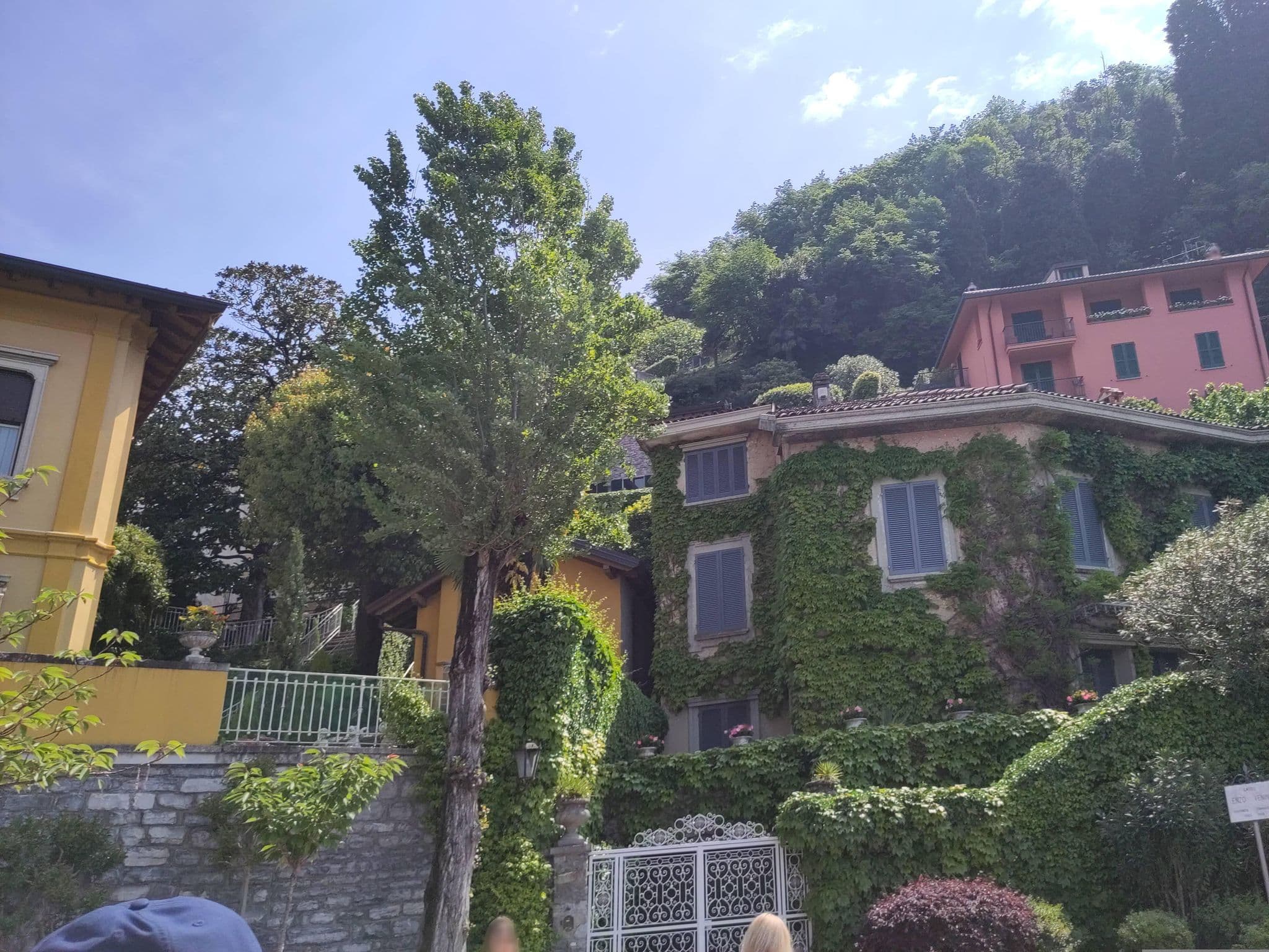 Street view near Varenna garden, Bellagio — © marcuscalabresus (CC BY-SA · Mapillary)