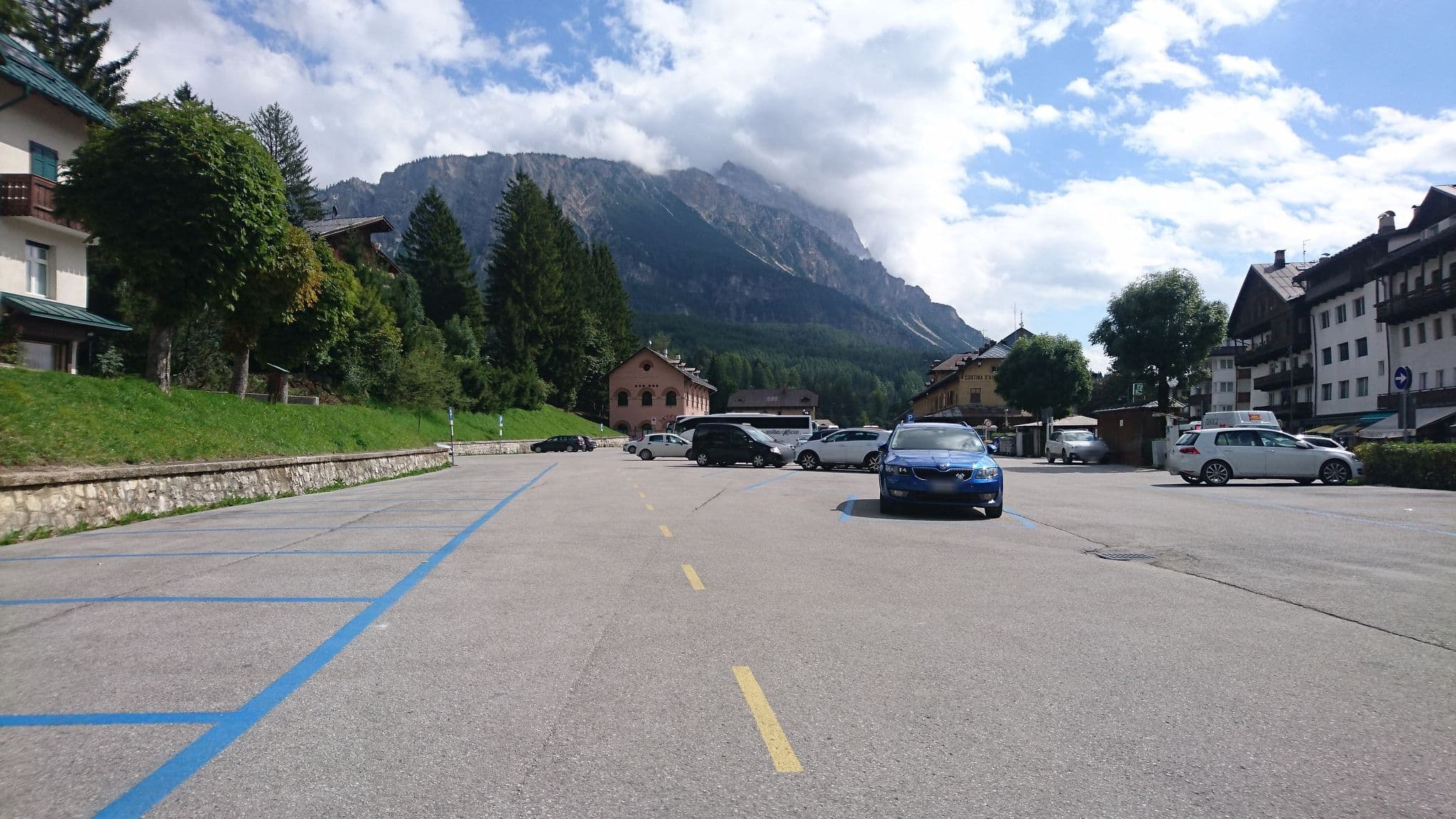 Street view near Hotel Oasi, Cortina d'Ampezzo