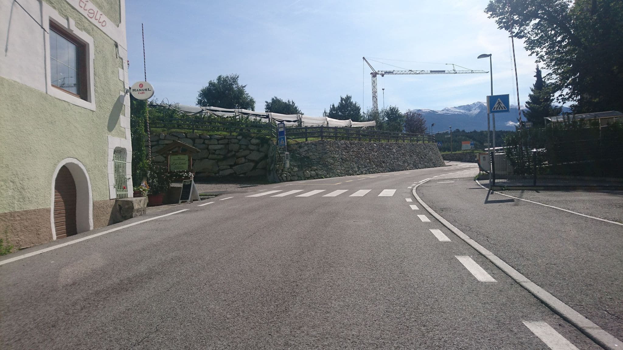 Street view near Zum Lindenwirt, Naz-Sciaves - Natz-Schabs — © voschix (CC BY-SA · Mapillary)