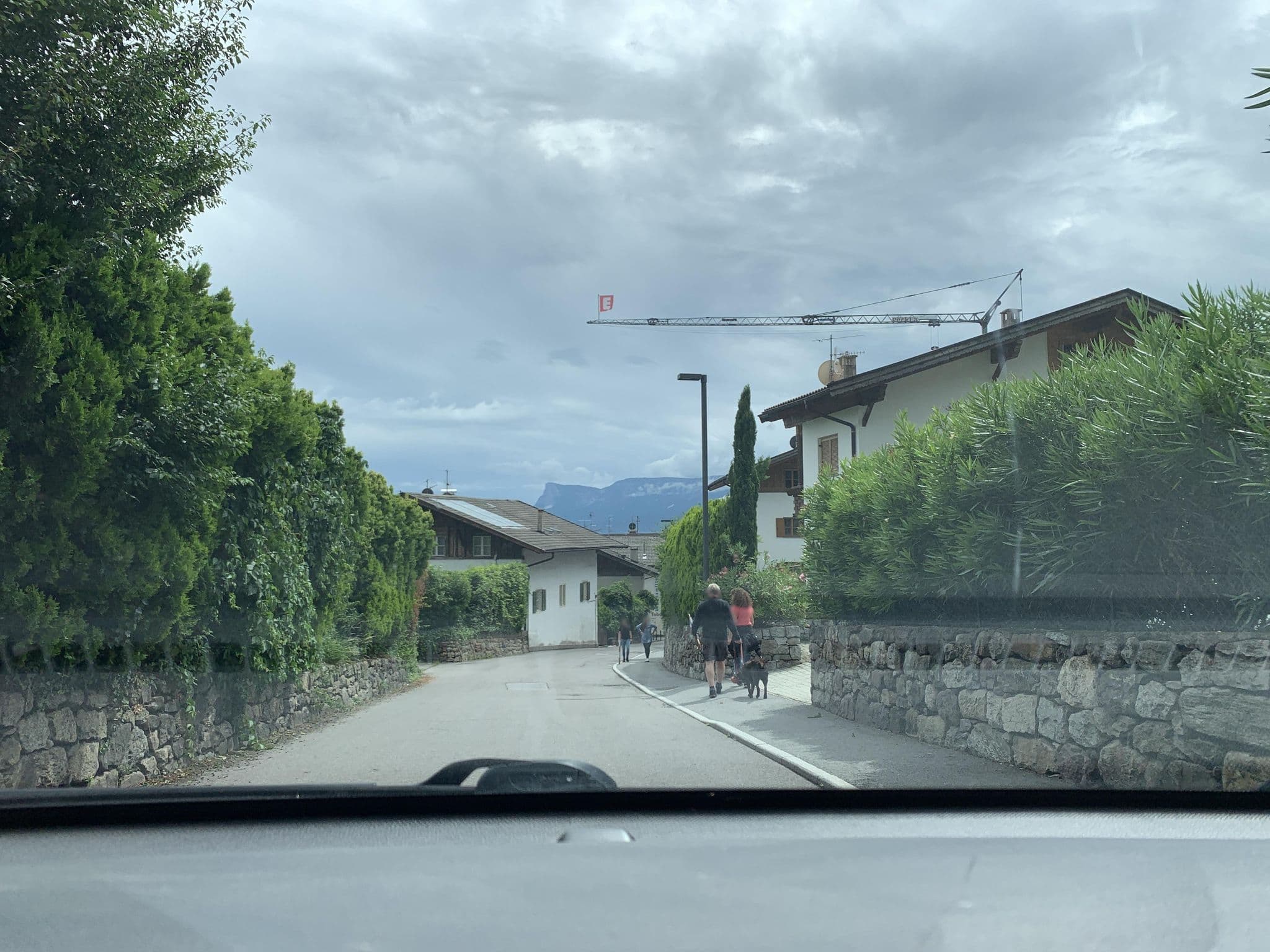 Street view near Unterortsgut, Tirolo — © descilla (CC BY-SA · Mapillary)