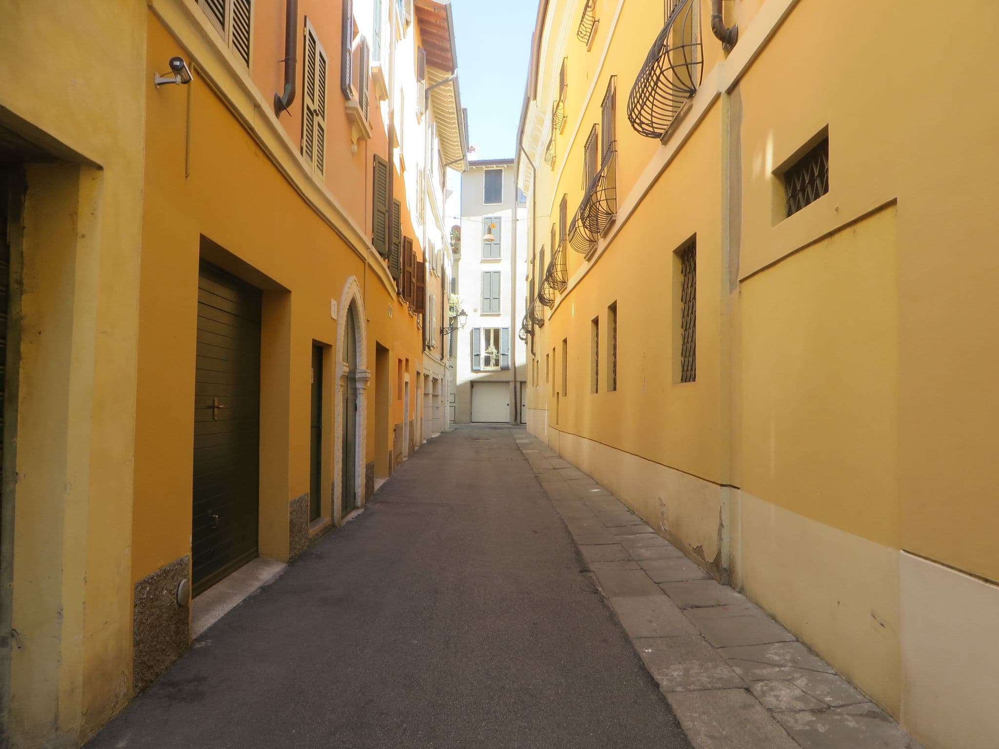Street view near La Filanda, Brescia — © lary_fede (CC BY-SA · Mapillary)