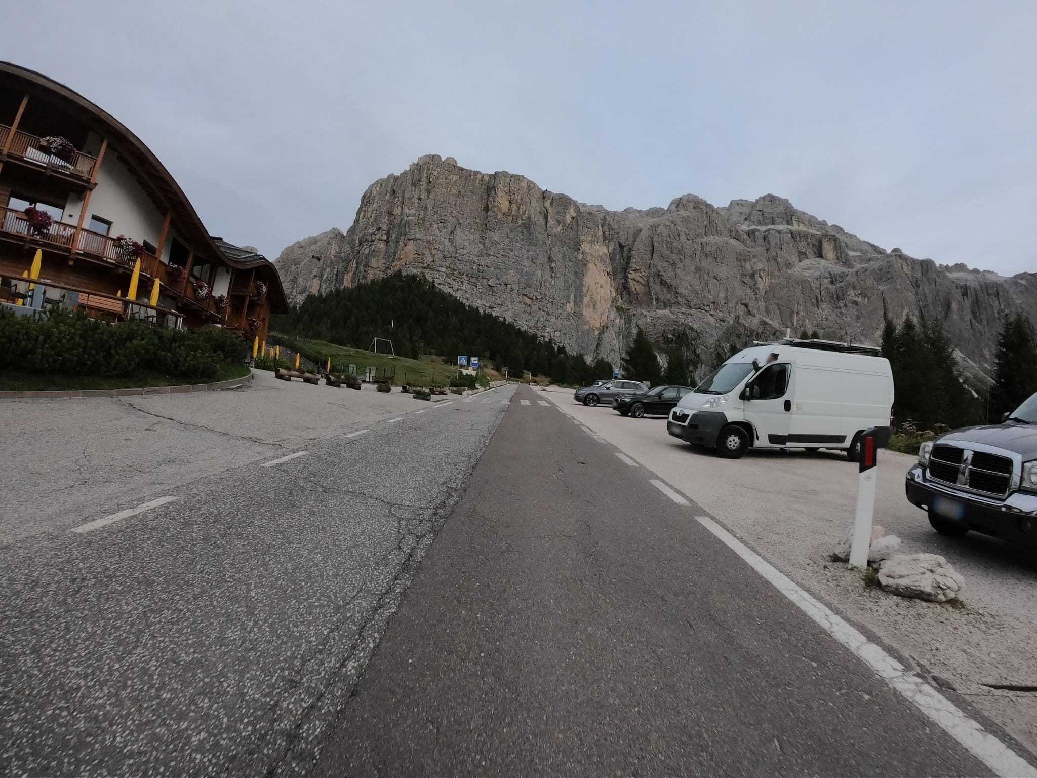 Street view near Chalet Gérard, Selva