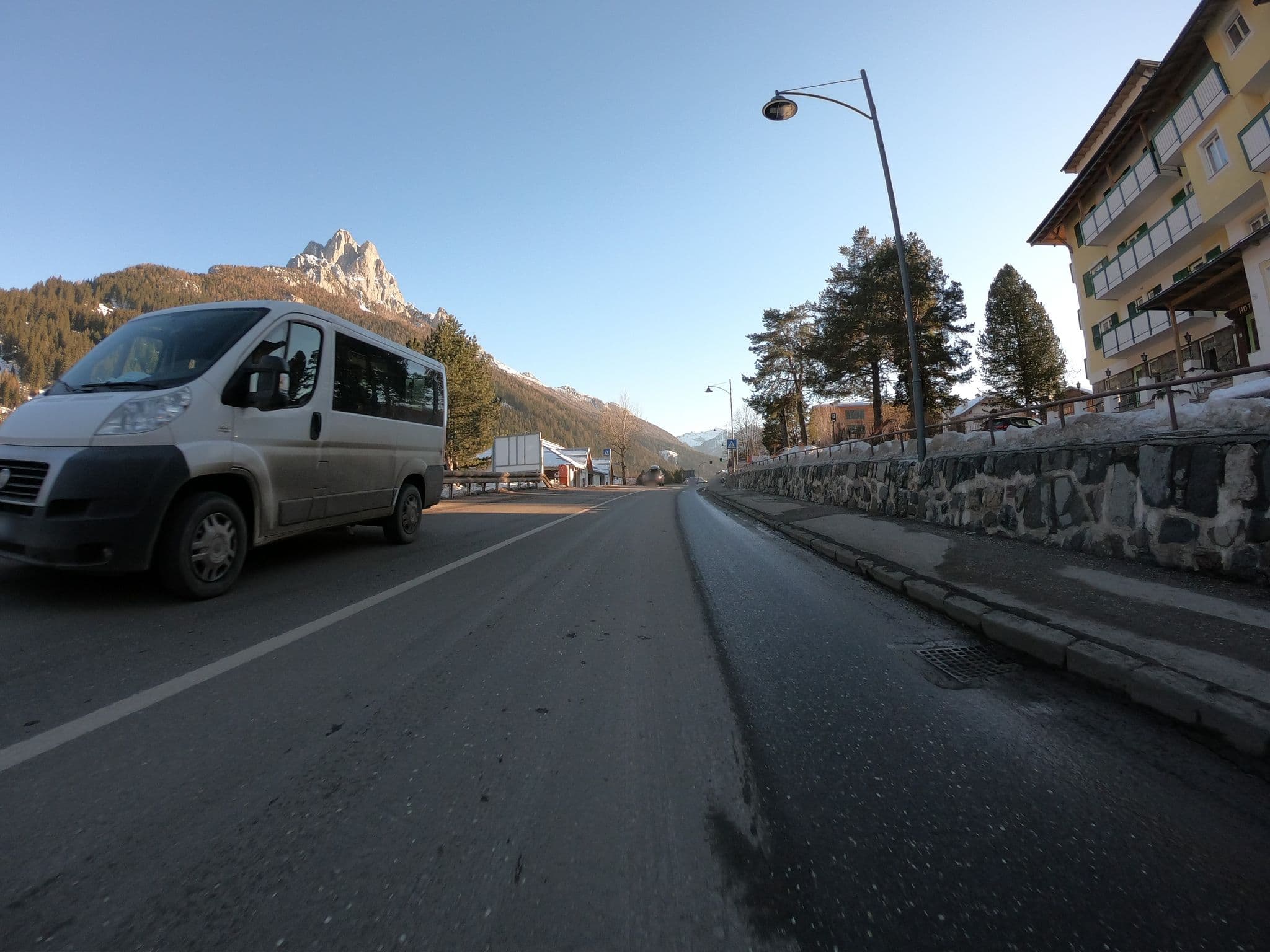 Street view near Albergo Montana, Pozza di Fassa — © chrisbeddow (CC BY-SA · Mapillary)