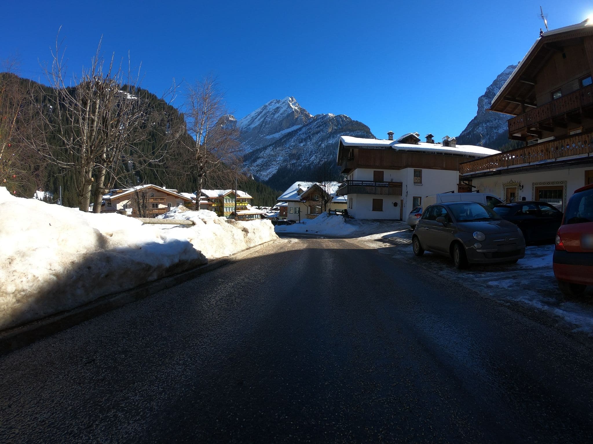 Street view near Cesa Jori, Canazei