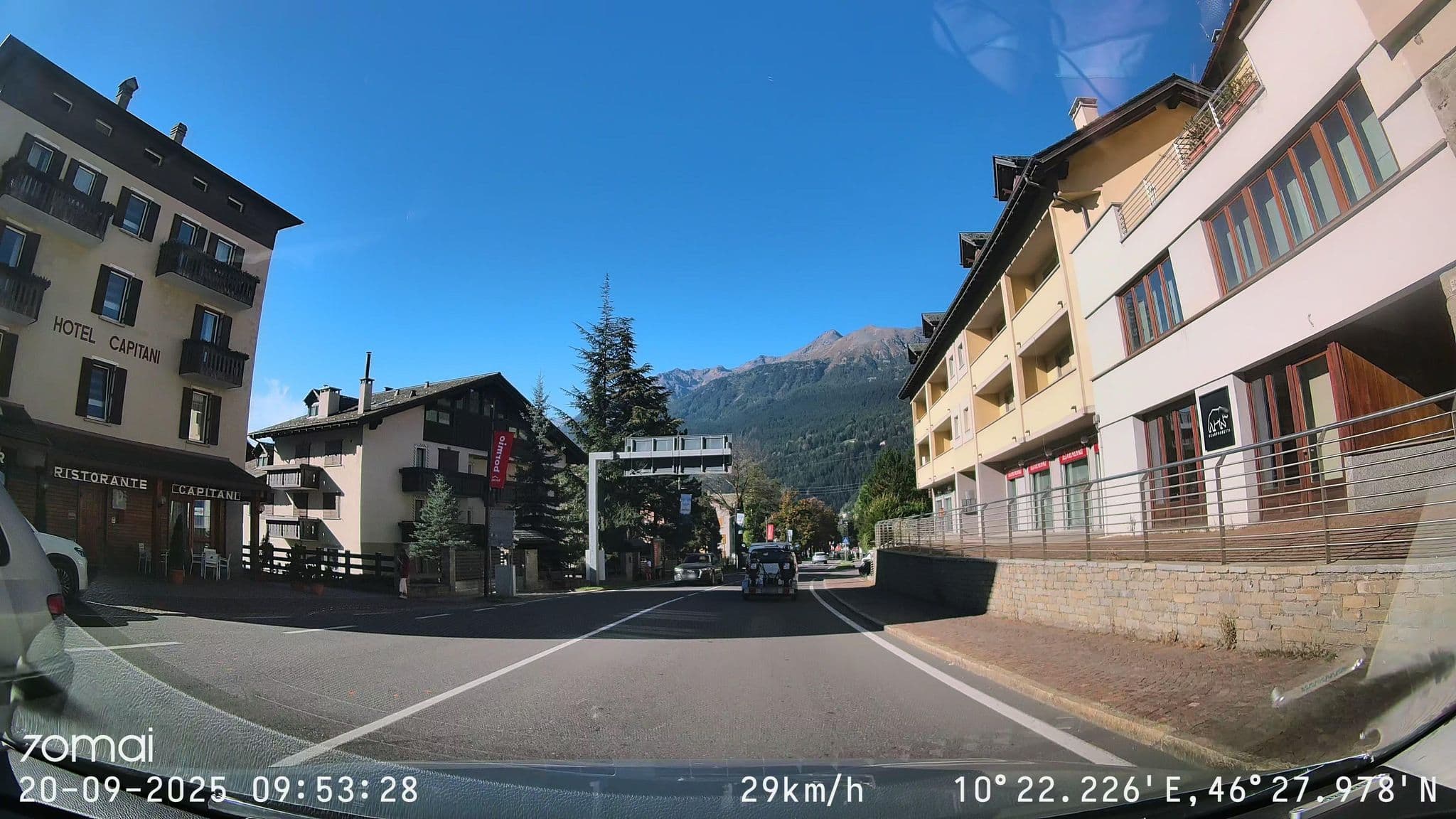 Street view near Hotel Capitani, Bormio — © doriel (CC BY-SA · Mapillary)