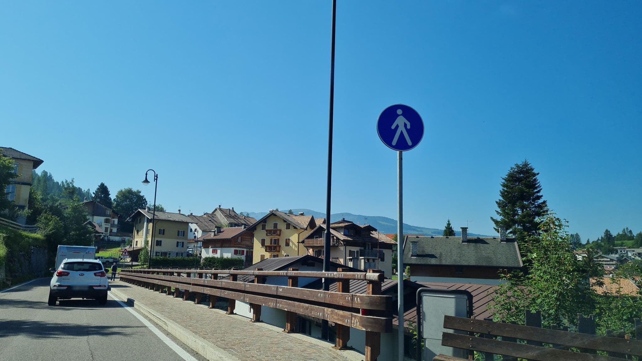 Street view near Villa Gentilini, Folgaria — © laniuscollurio (CC BY-SA · Mapillary)